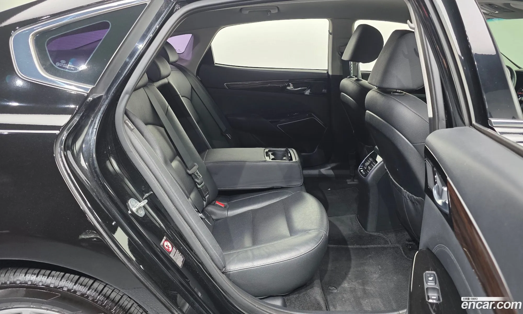 Kia K7 2018 KNALC418BJA151498 — 18