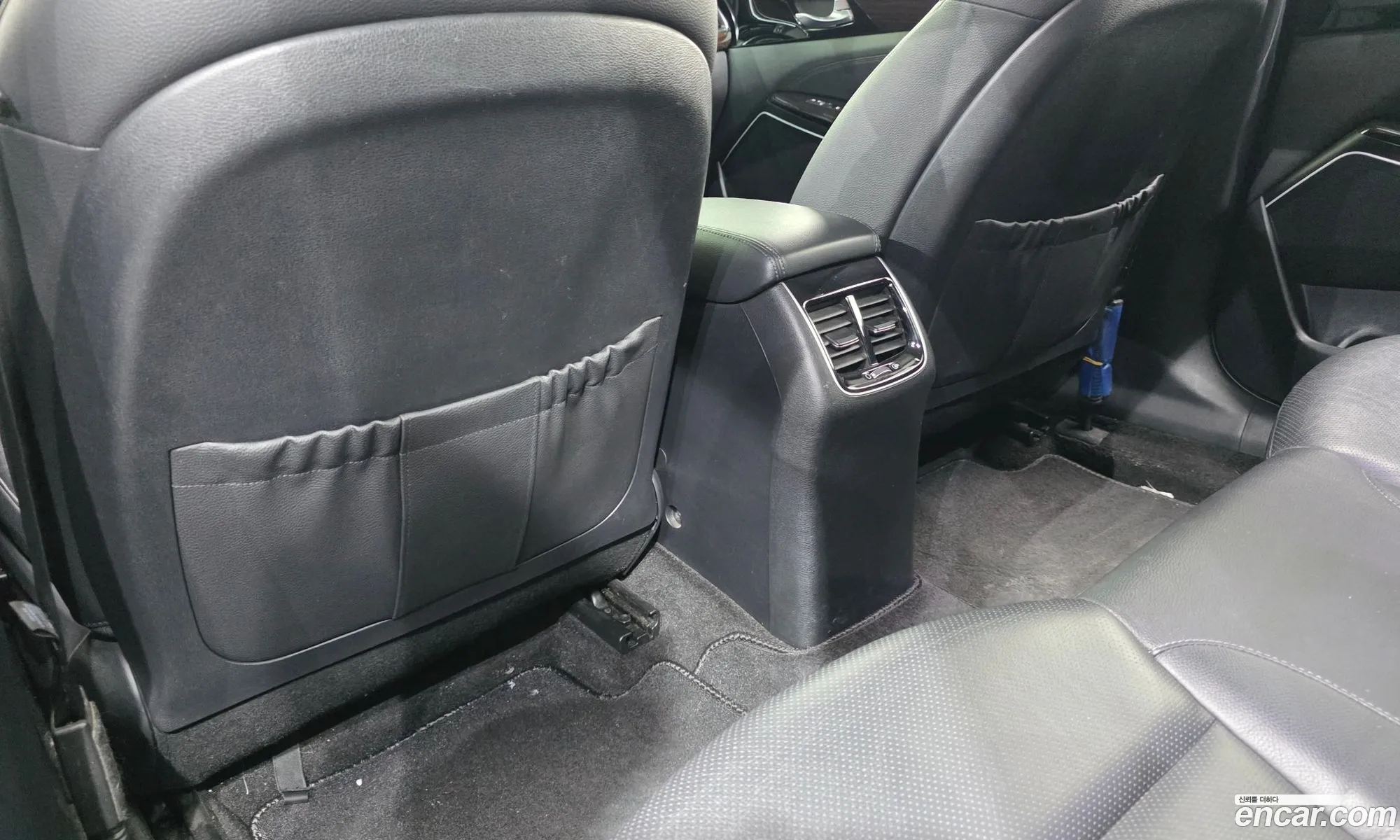 Kia K7 2018 KNALC418BJA151498 — 16
