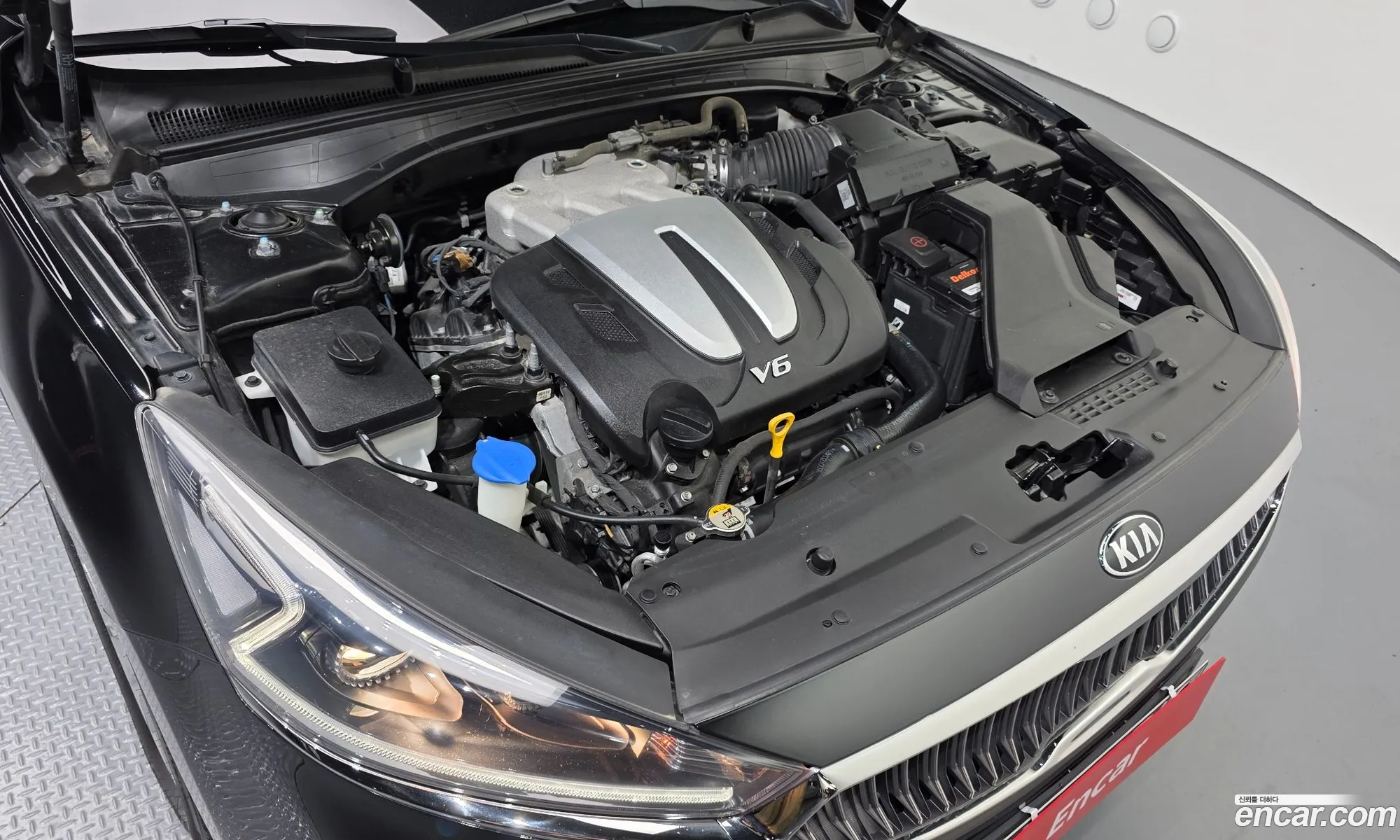 Kia K7 2018 KNALC418BJA151498 — 24