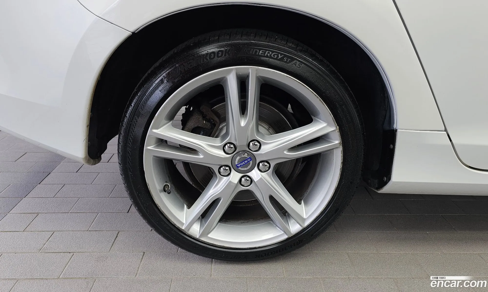 Volvo S60 2017 YV1FSA8BDH2435781 — 14