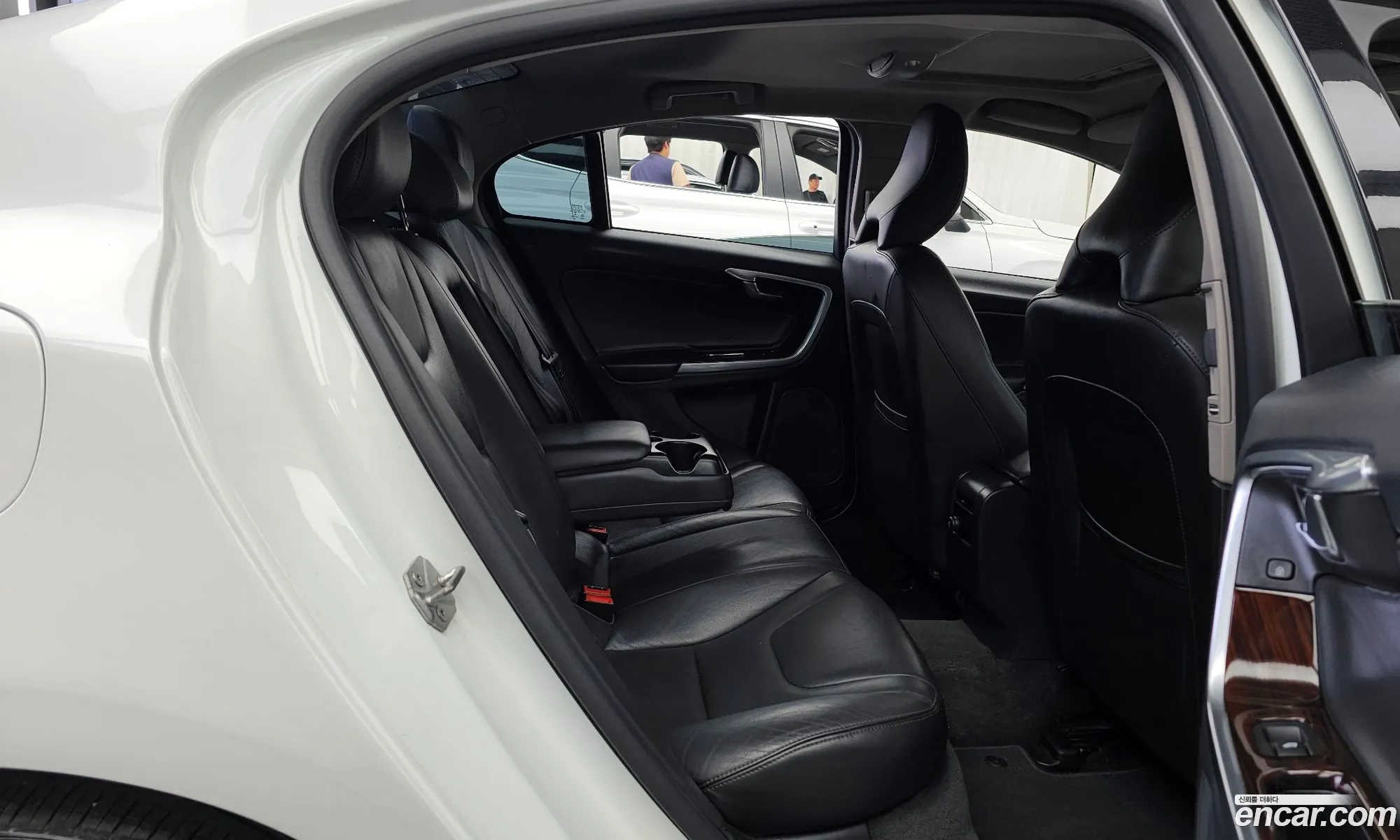 Volvo S60 2017 YV1FSA8BDH2435781 — 7
