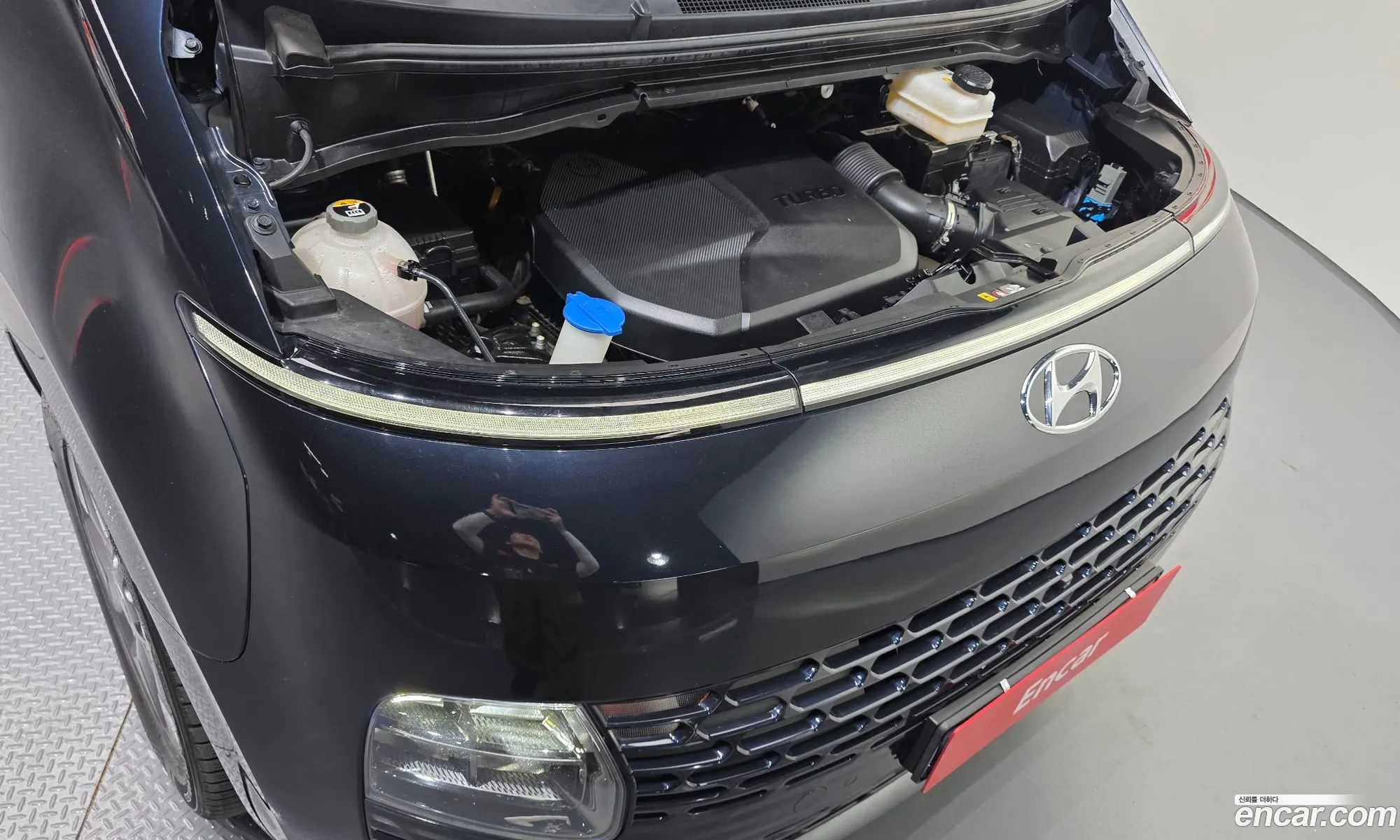 Hyundai Staria 2022 KMHYA811BNU059592 — 4