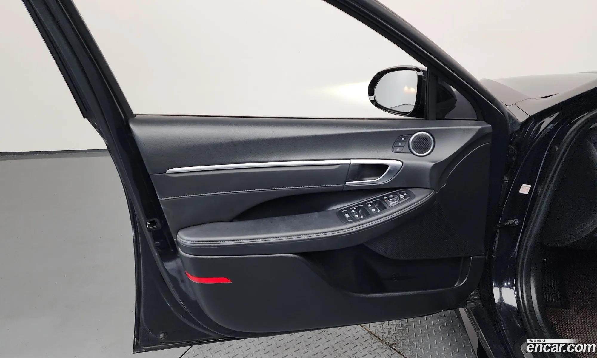 Hyundai Sonata the Edge 2023 — 3