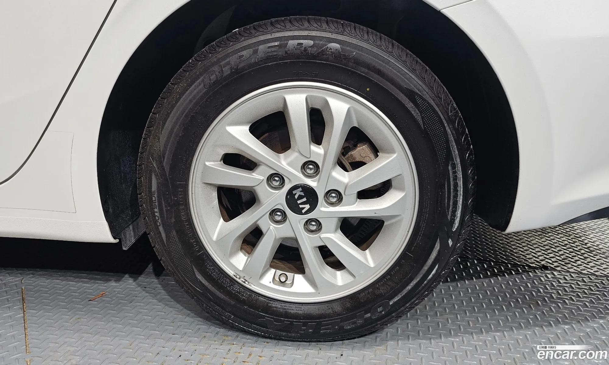 Kia K3 2020 KNAF241BELA887810 — 21