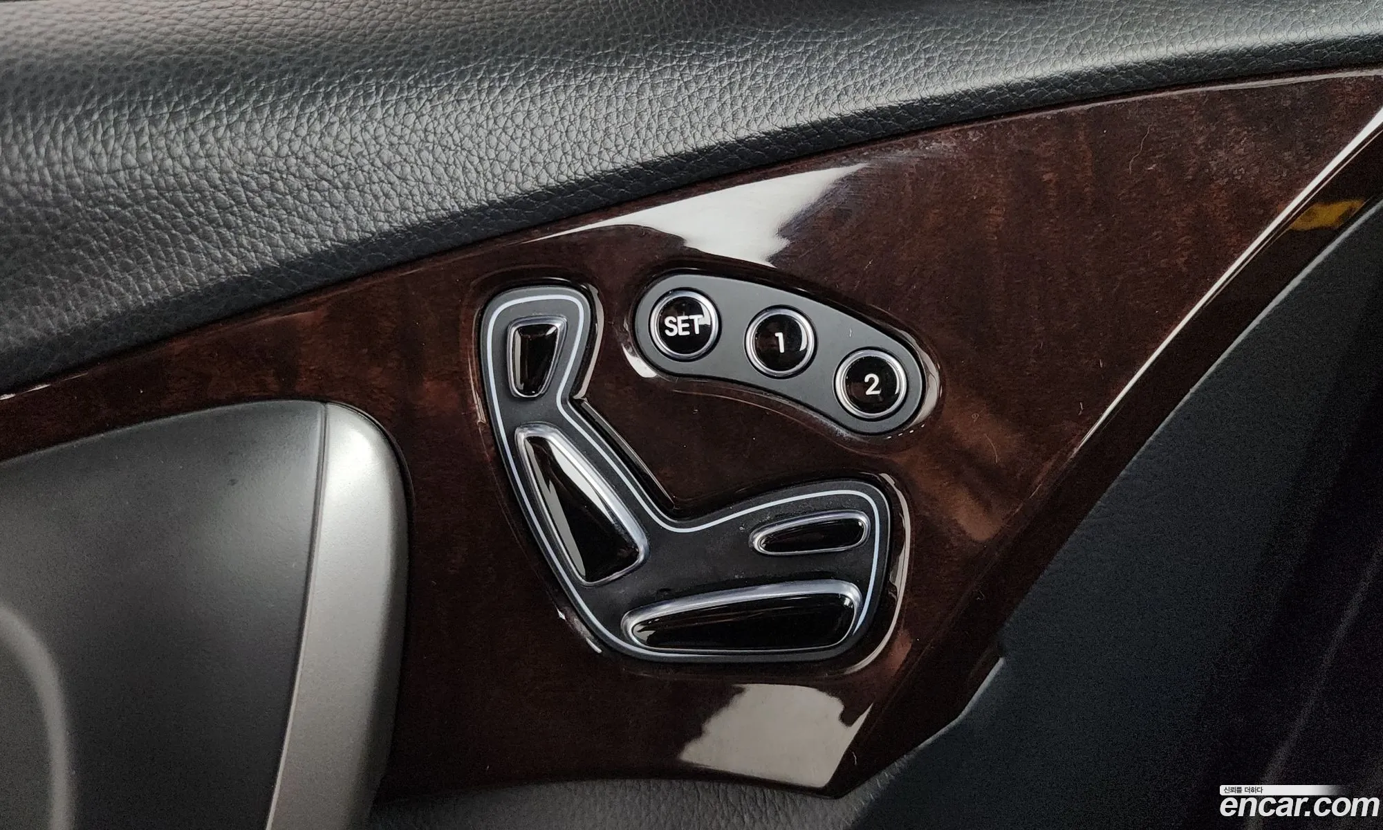 Hyundai Grandeur HG 2014 — 13
