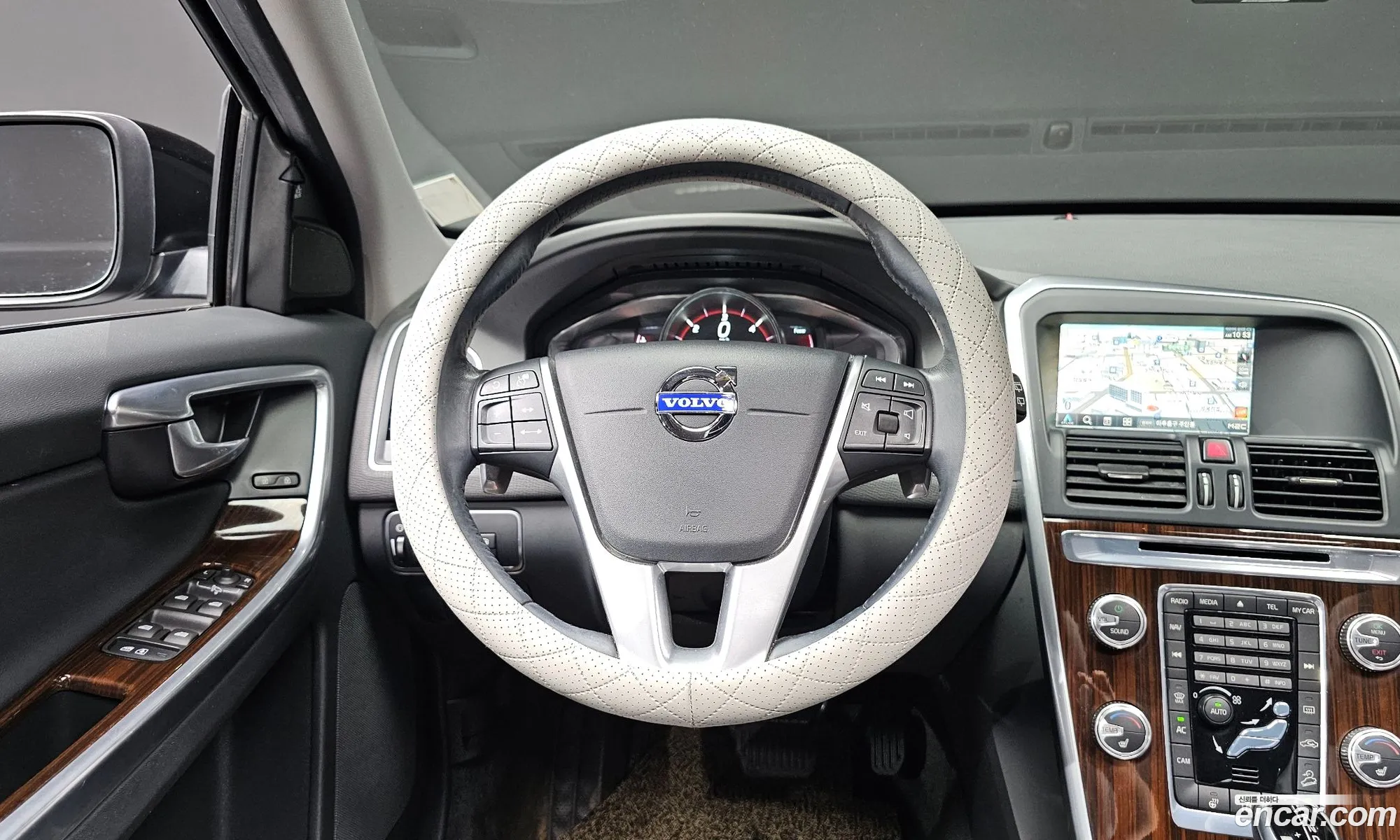 Volvo XC60 2015 — 20