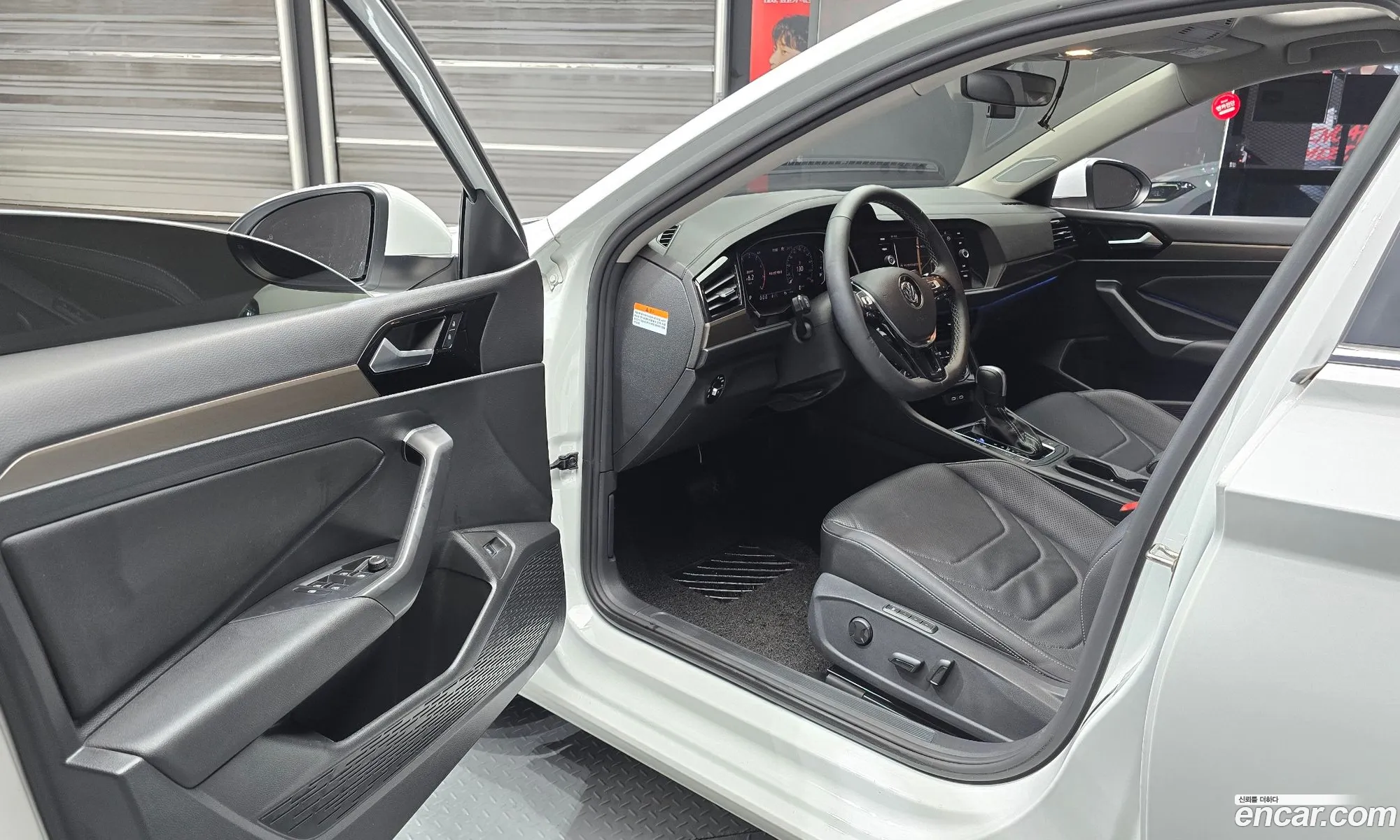 Volkswagen Jetta 7th Gen 2021 — 8