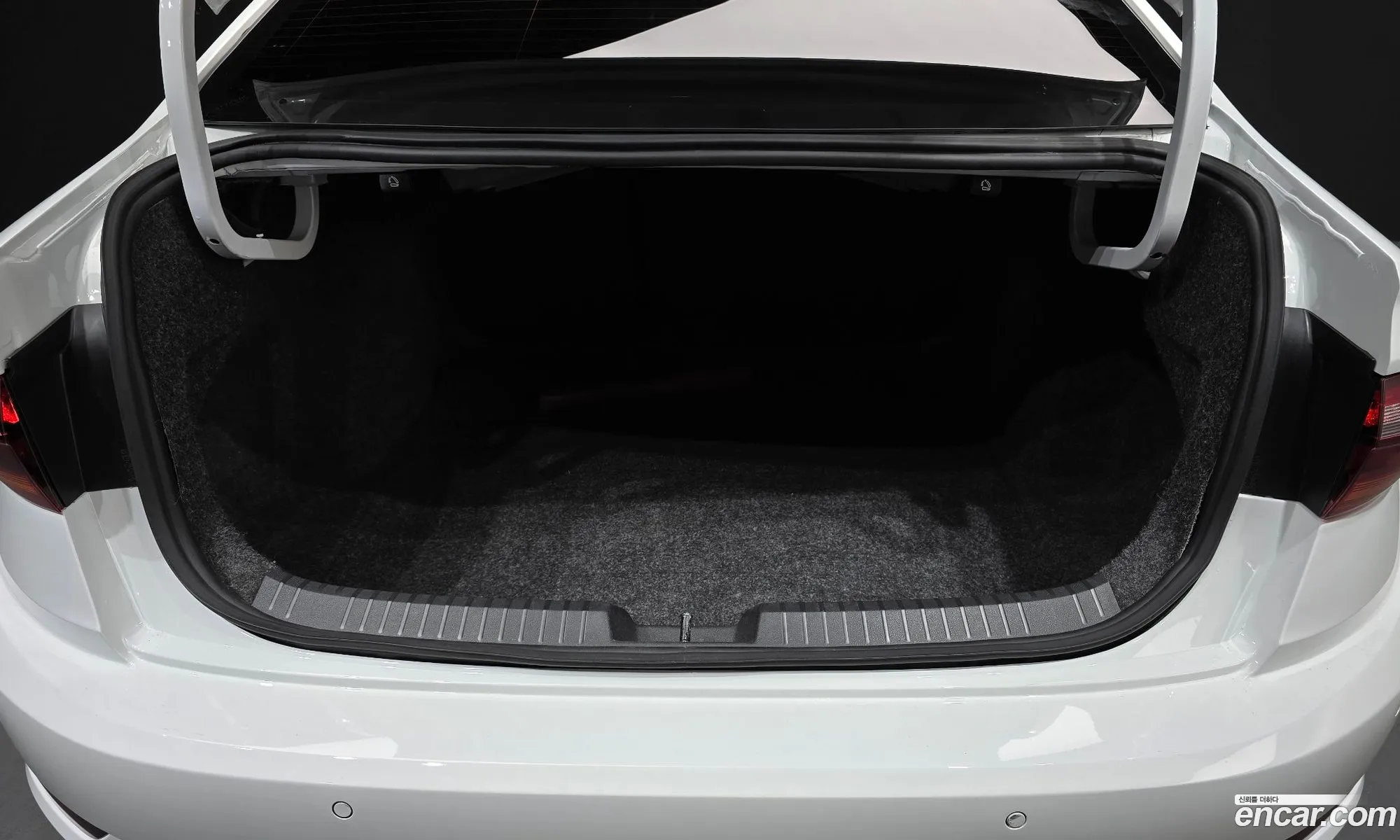 Volkswagen Jetta 7th Gen 2021 — 14