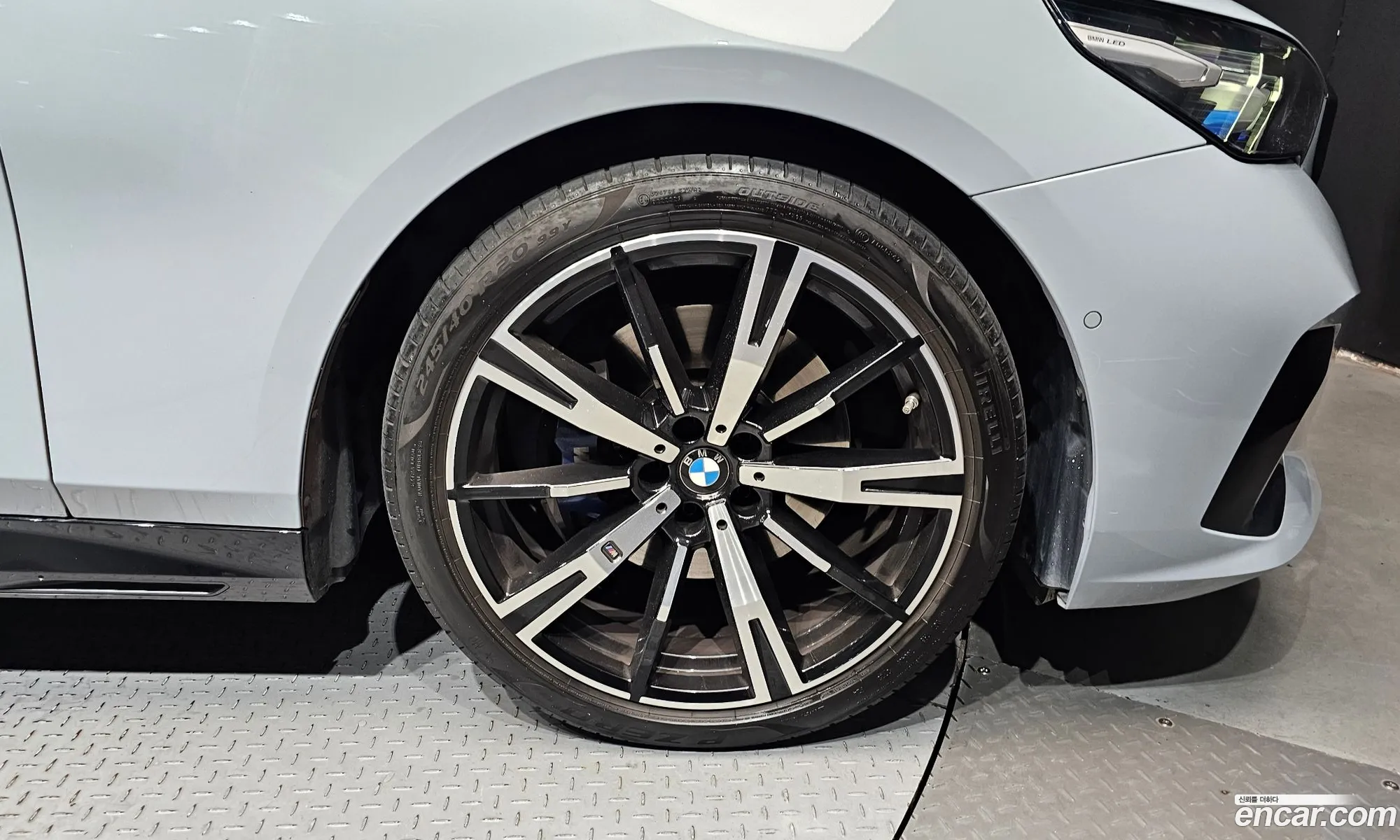 BMW 5 Series 2023 WBA51FJ03RCP82646 — 7