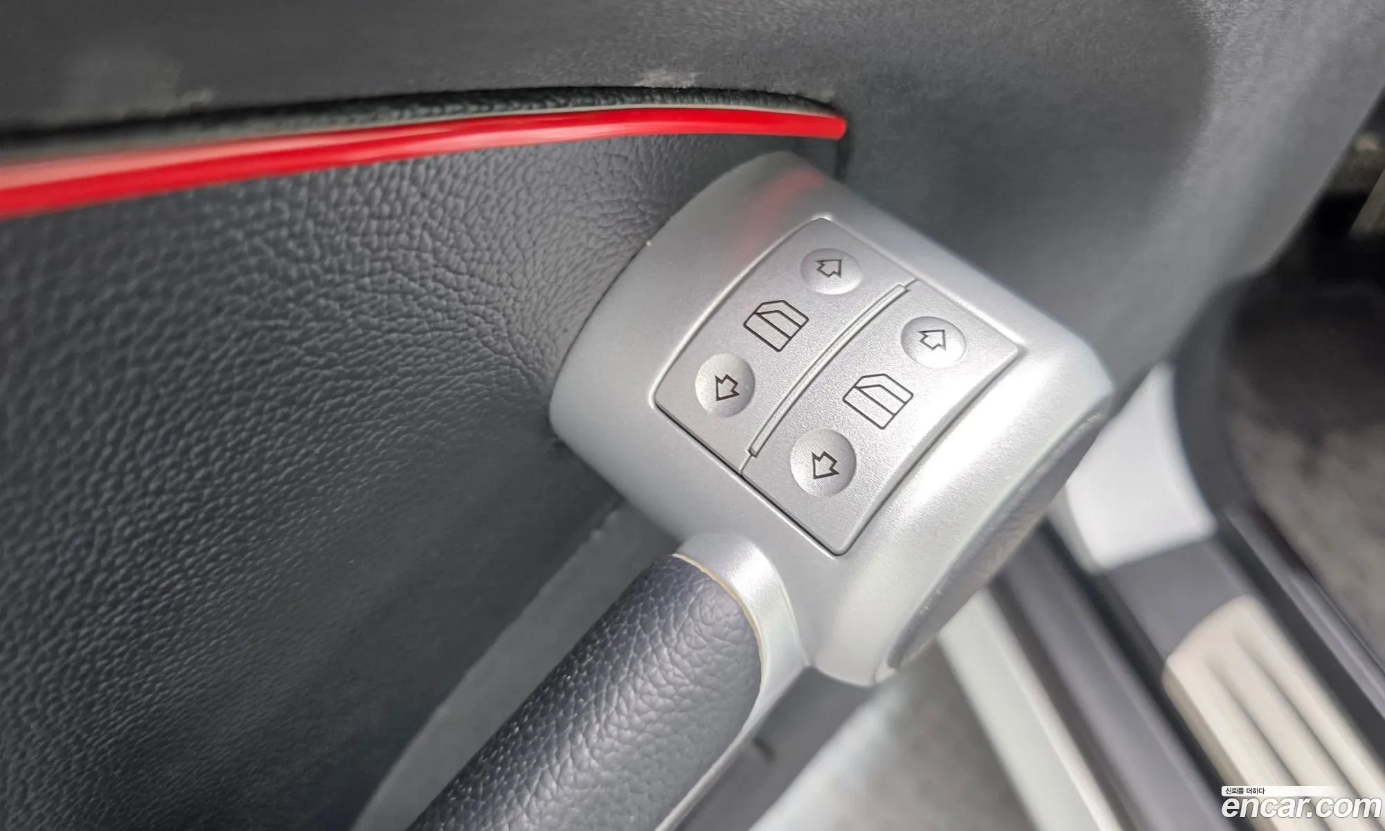 Mercedes-Benz SLK-Class 2005 KL90F3AEG5Z1U2001 — 7