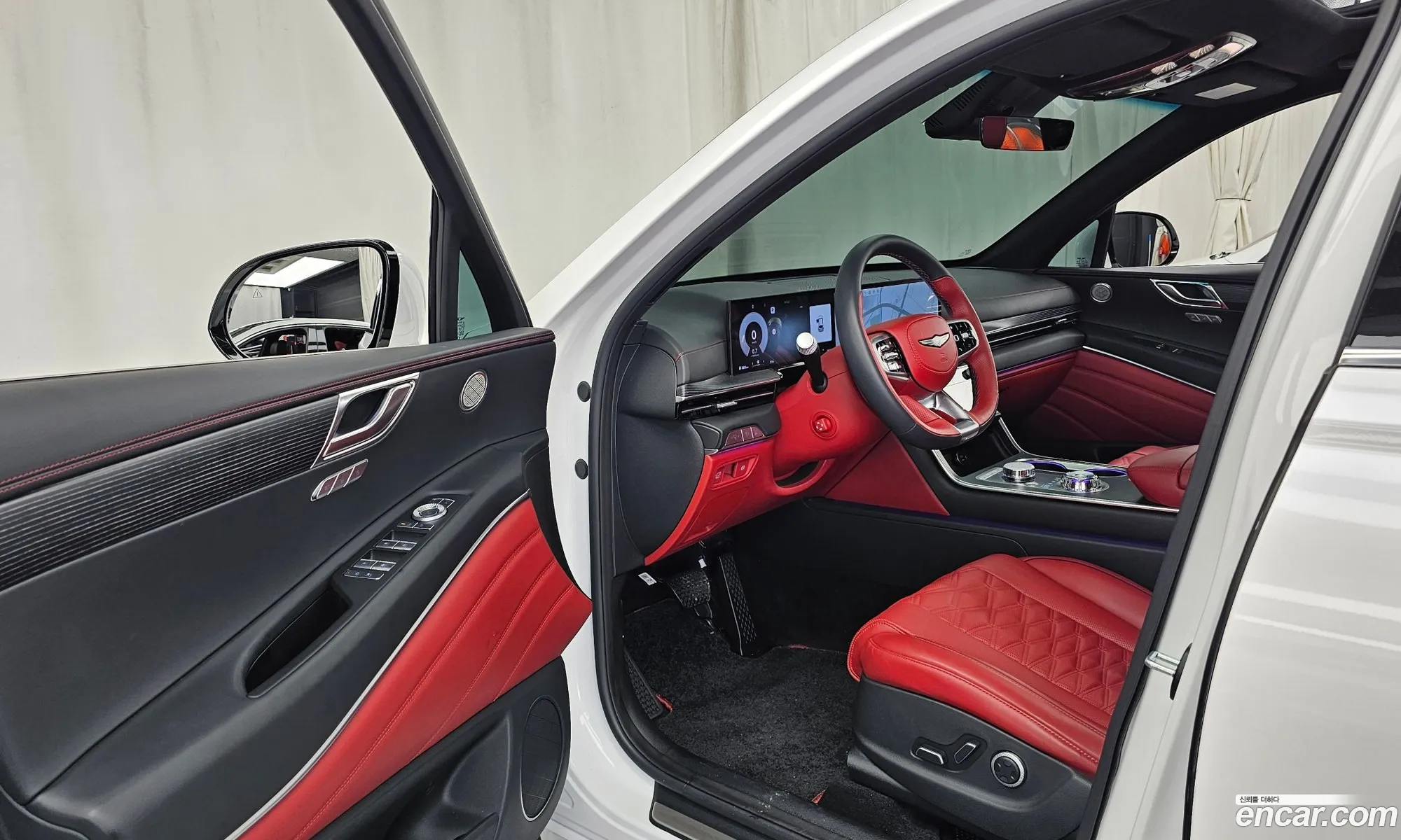 Genesis GV80 Coupe 2024 KMTHA61BDRU227228 — 10