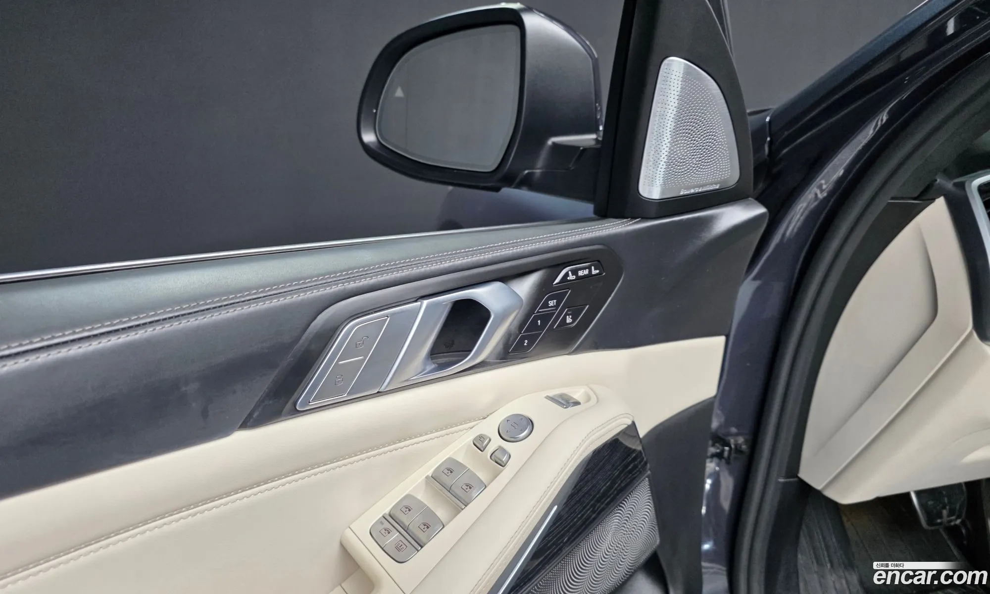 BMW X7 2021 WBATB4100N9J34116 — 26