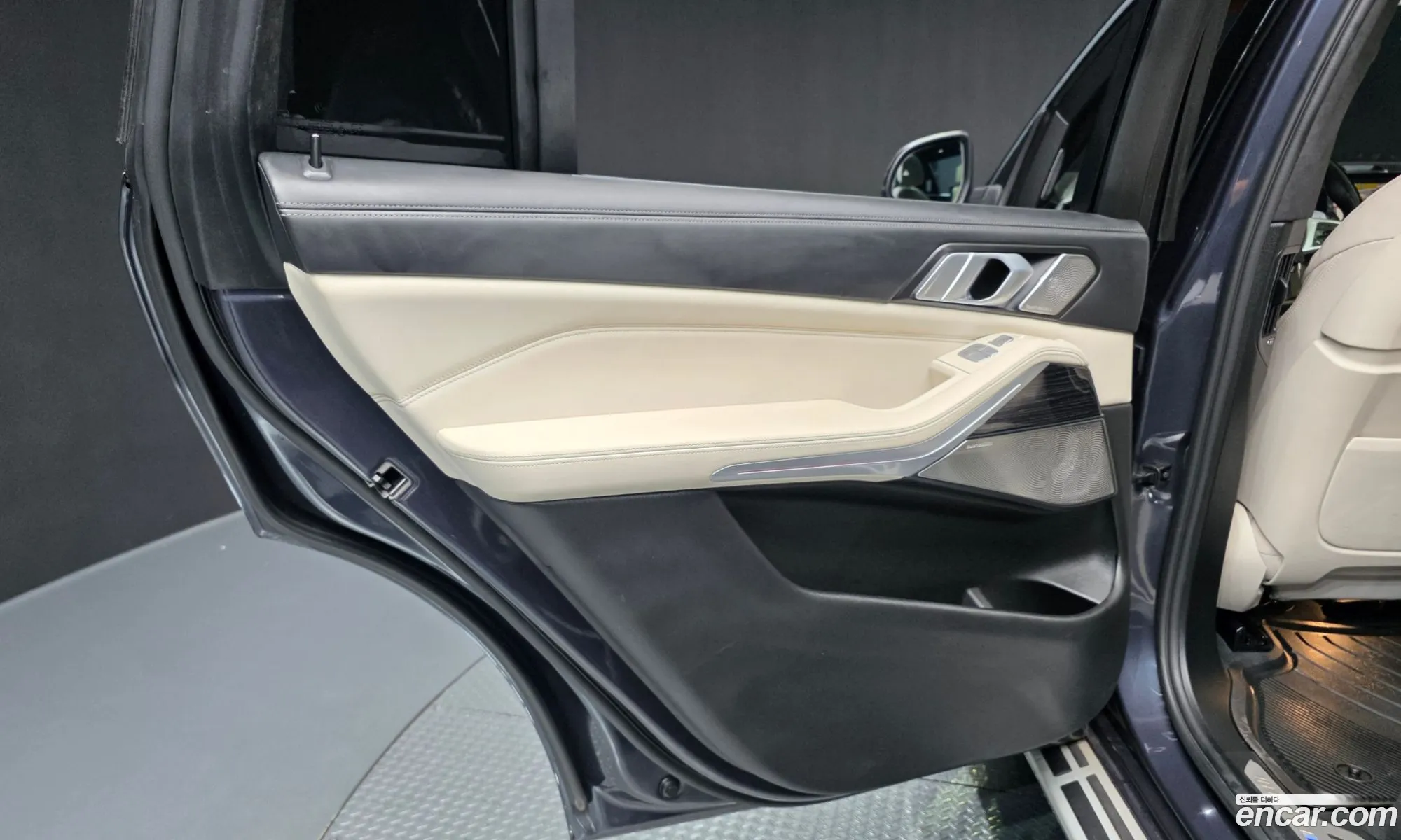 BMW X7 2021 WBATB4100N9J34116 — 6