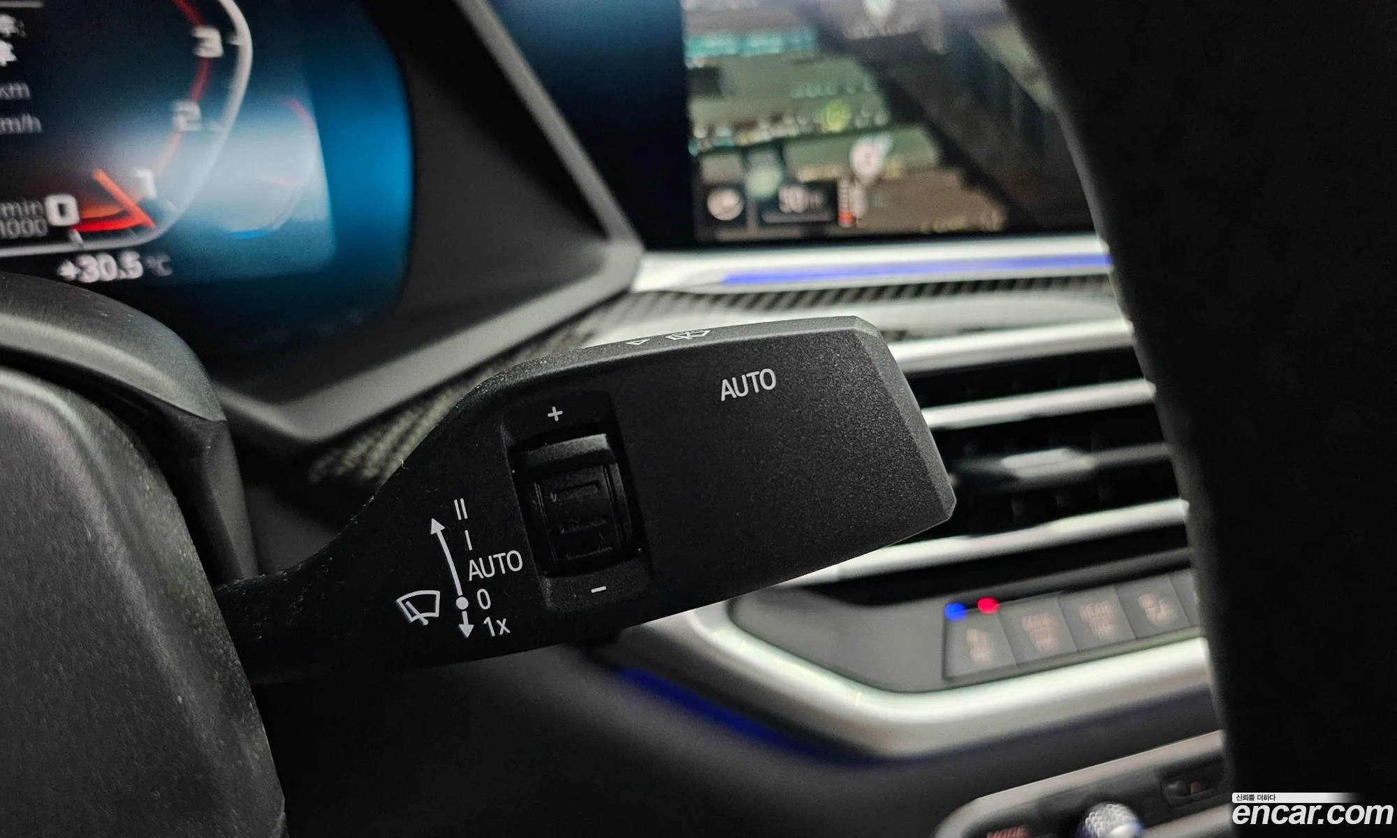 BMW X6 2023 — 26