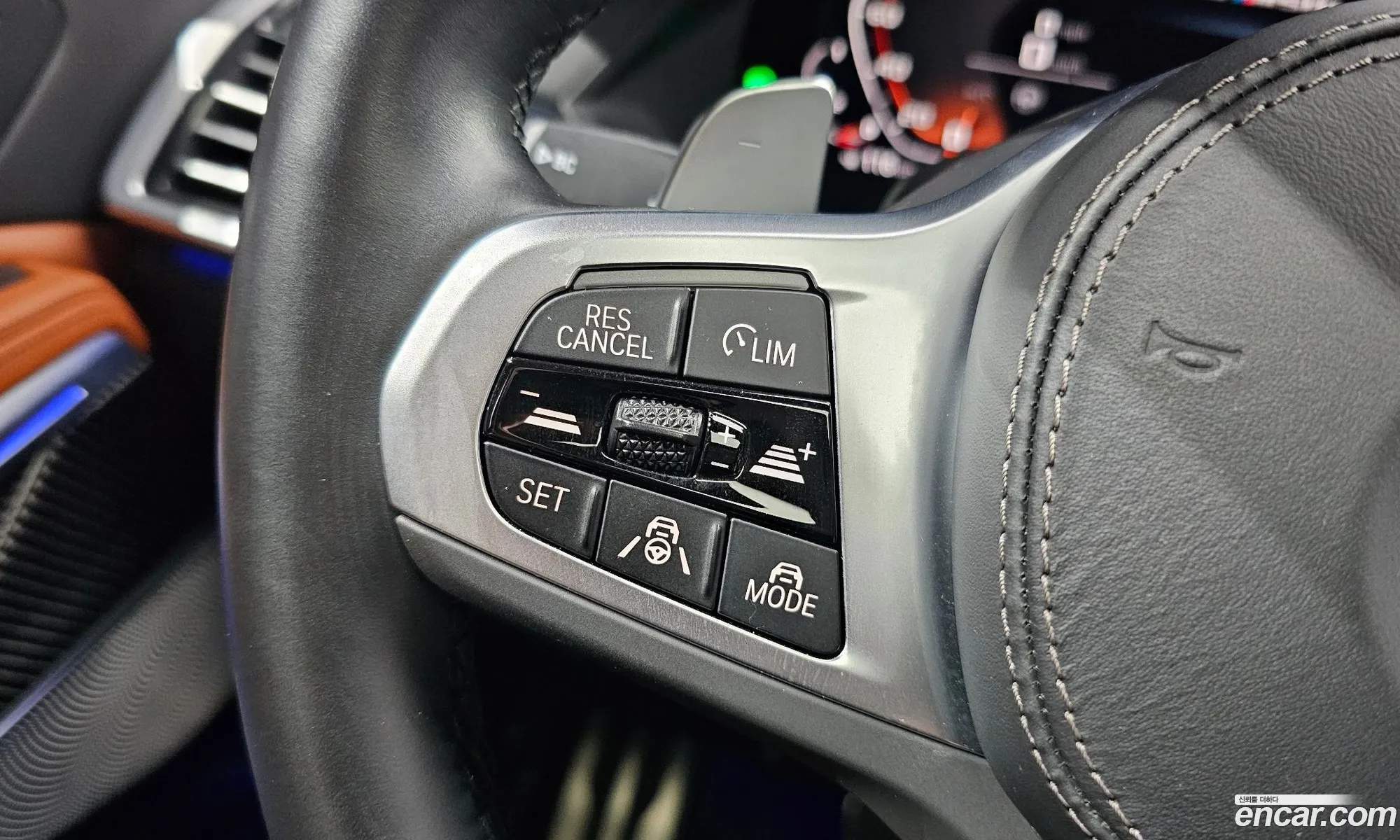 BMW X6 2023 — 11