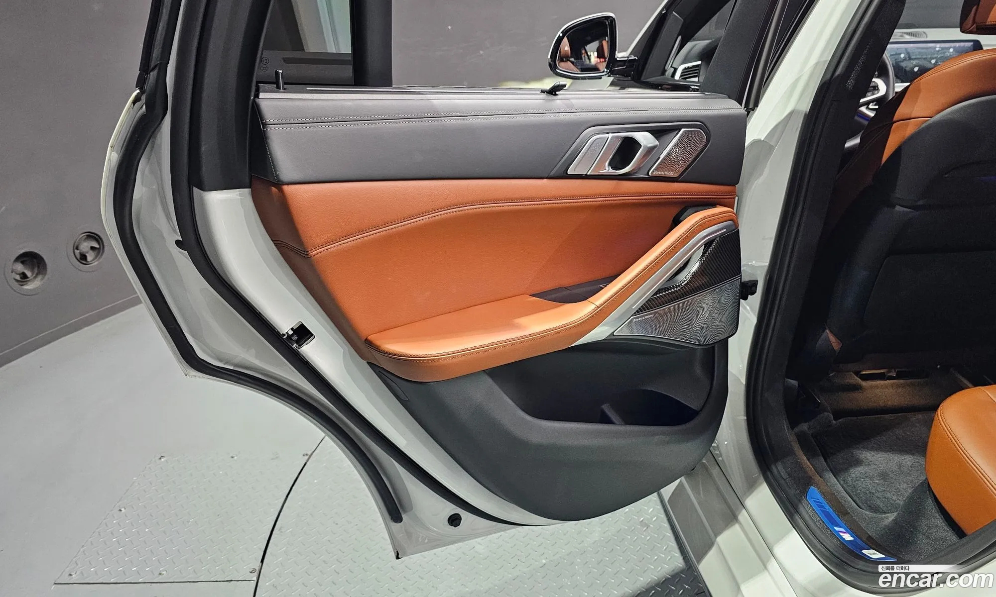 BMW X6 2023 — 10
