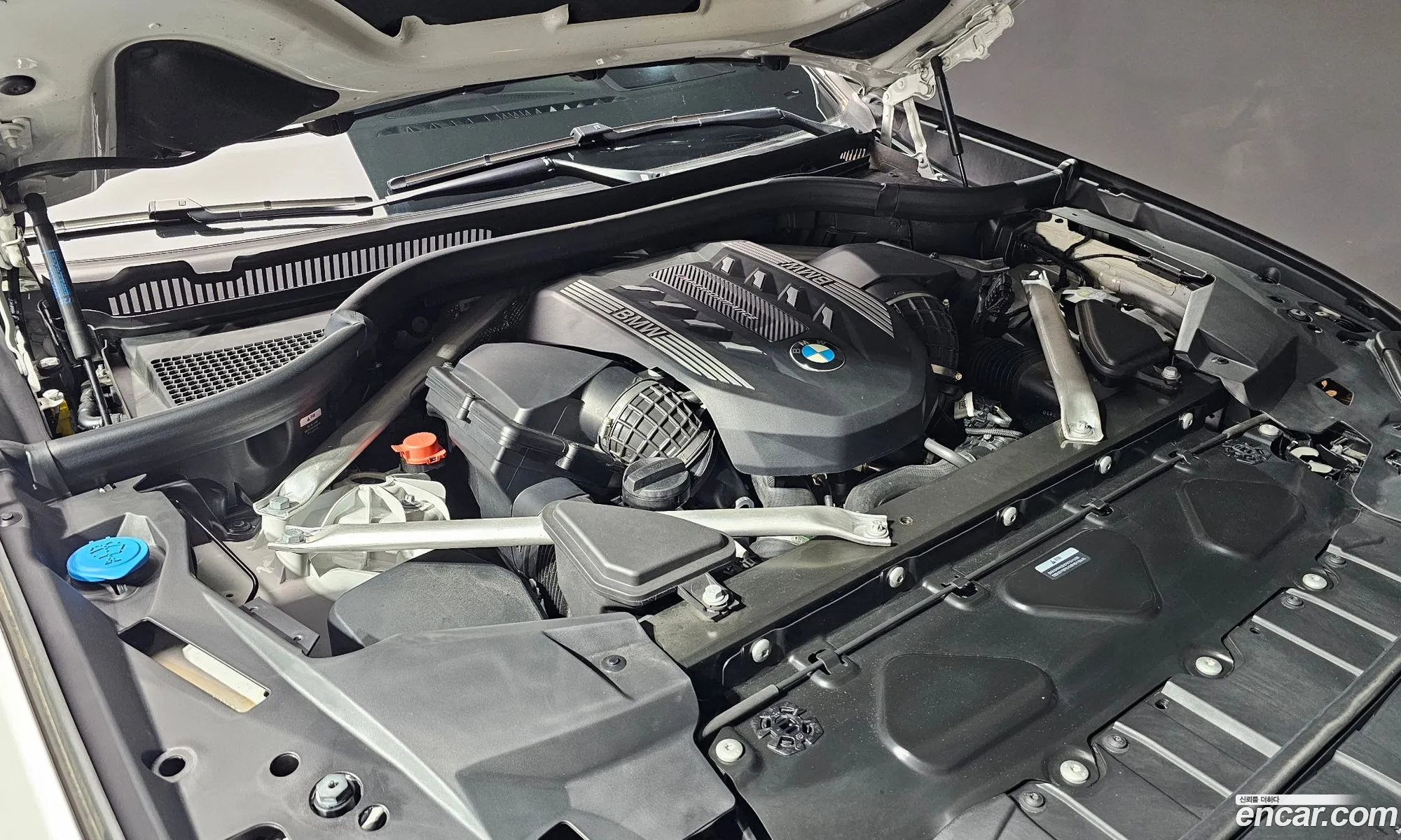 BMW X6 2023 — 7