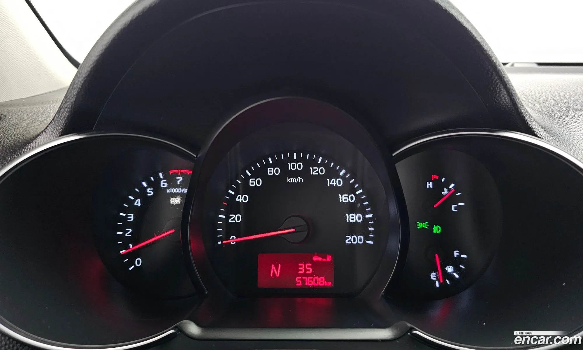 Kia Morning 2015 KNABX511BGT008228 — 10