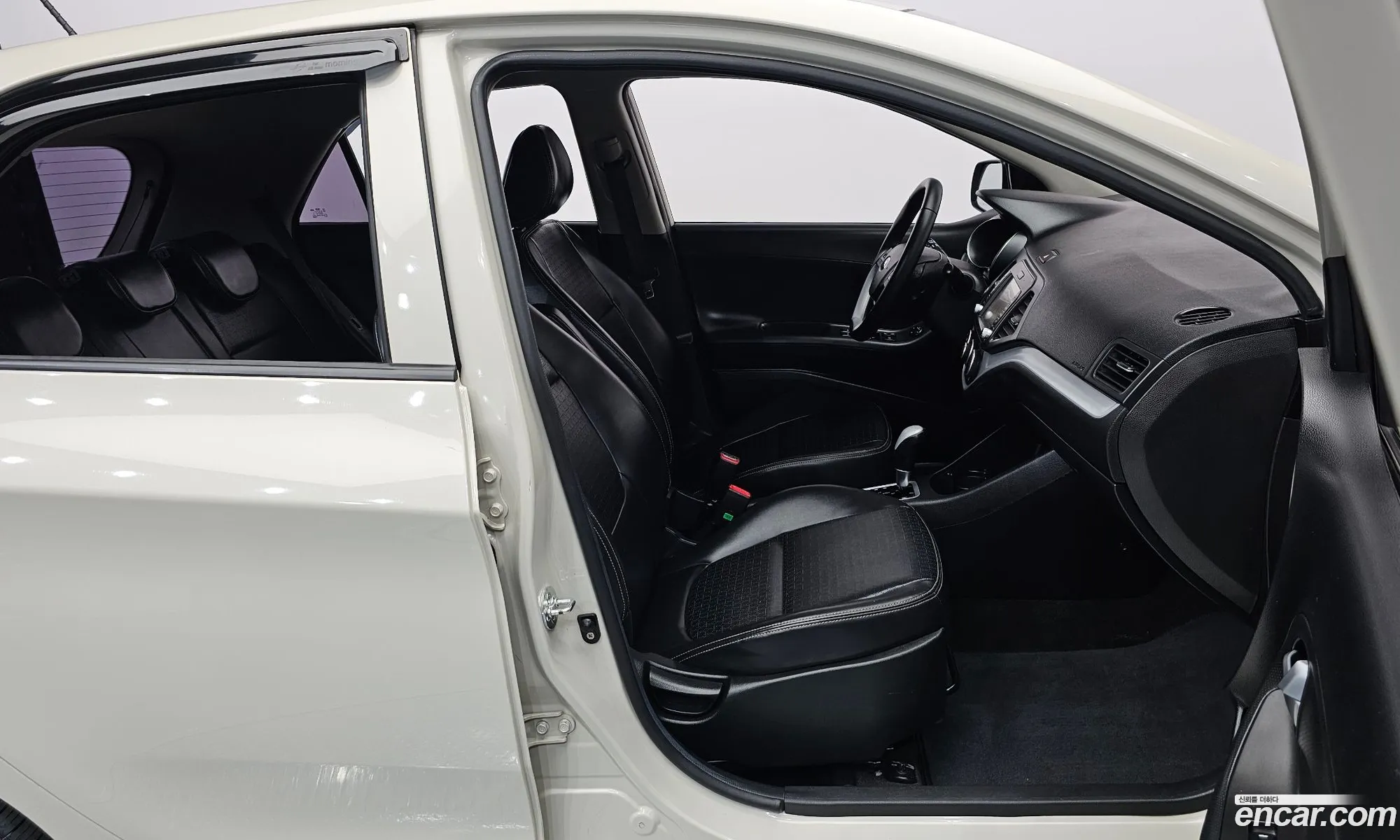 Kia Morning 2015 KNABX511BGT008228 — 32