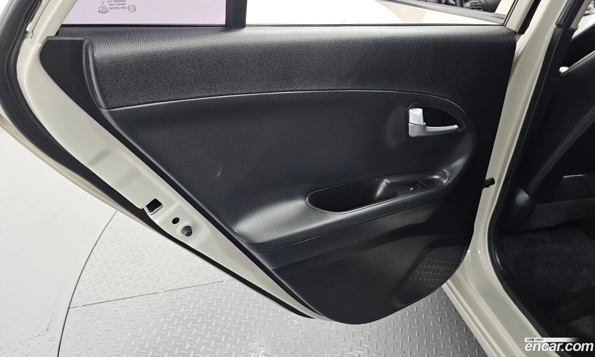 Kia Morning 2015 KNABX511BGT008228 — 11