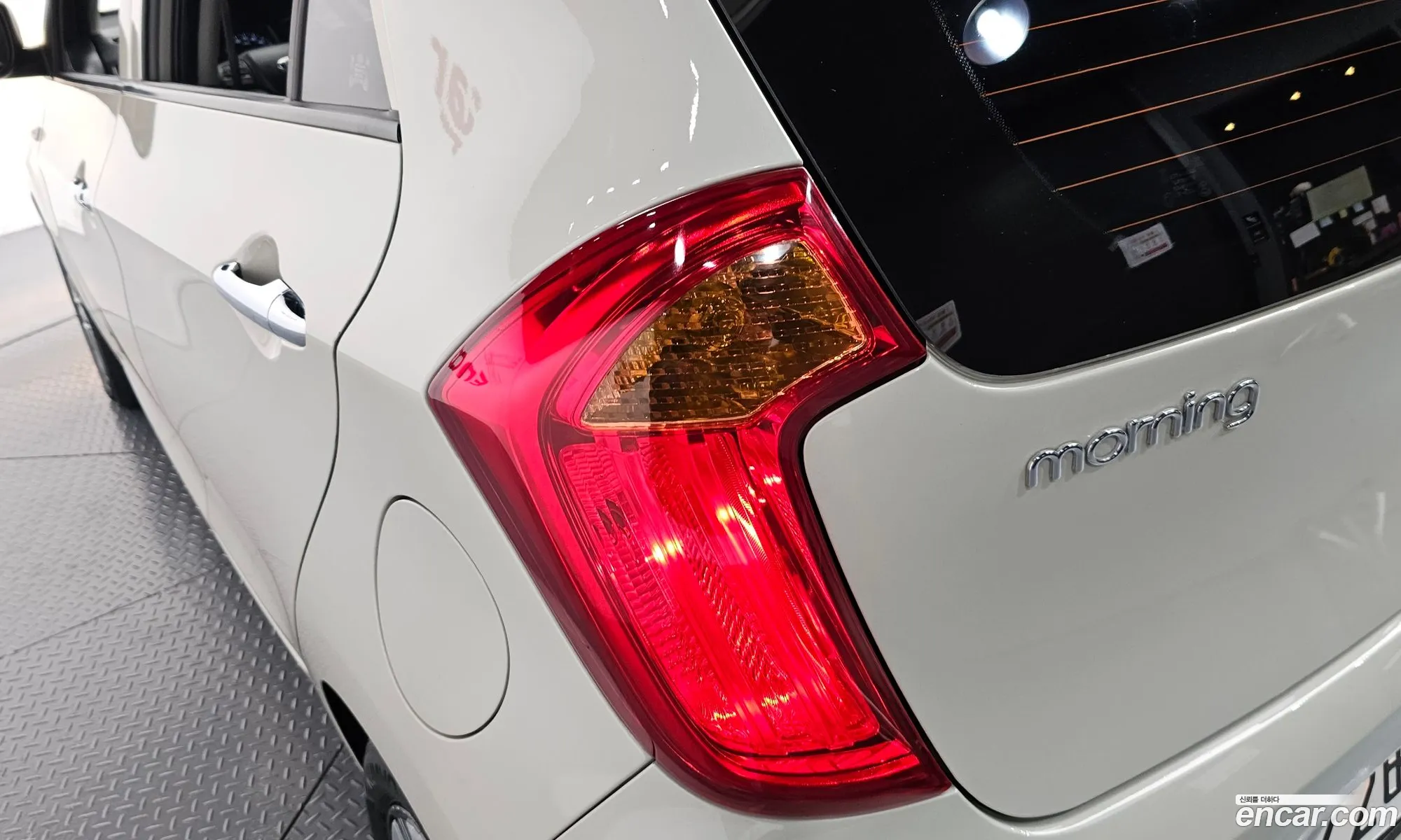 Kia Morning 2015 KNABX511BGT008228 — 16