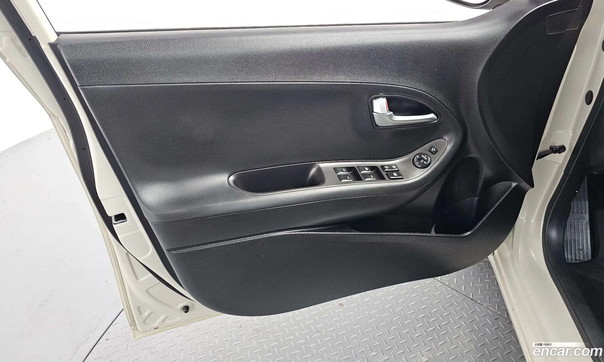 Kia Morning 2015 KNABX511BGT008228 — 5