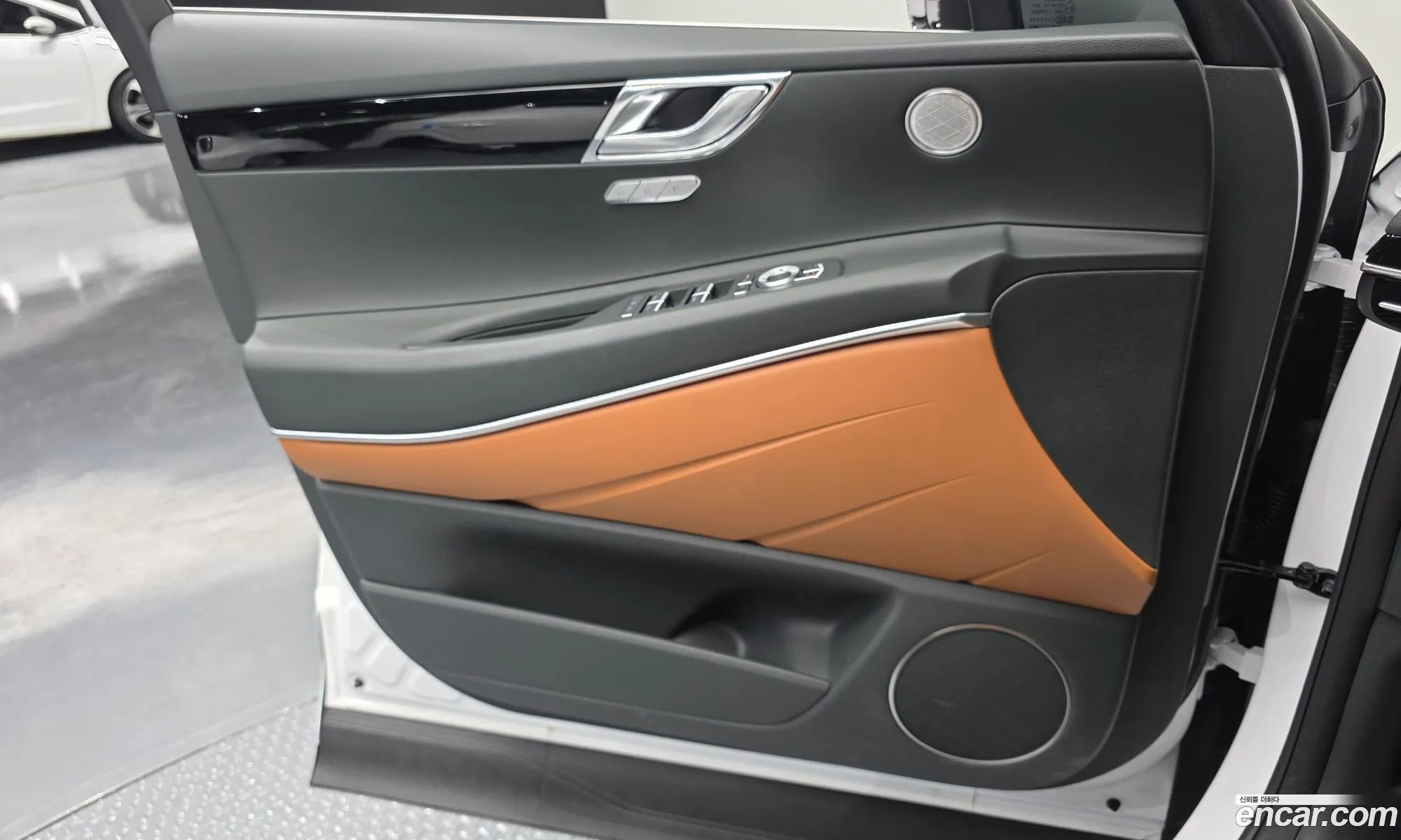 Genesis GV80 2025 KMTHA81BDSU298562 — 27