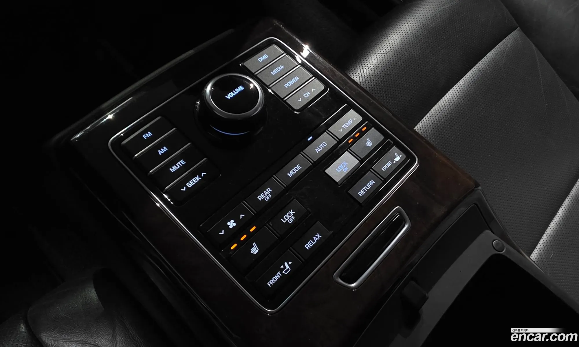 Hyundai Equus 2013 KMHGF41DBEU085164 — 7