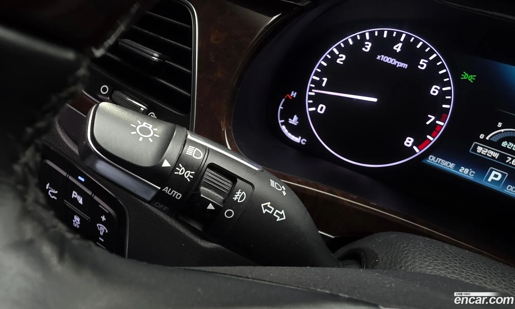 Hyundai Equus 2013 KMHGF41DBEU085164 — 16