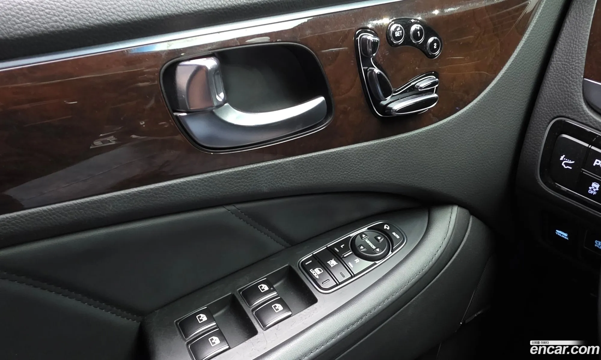 Hyundai Equus 2013 KMHGF41DBEU085164 — 11