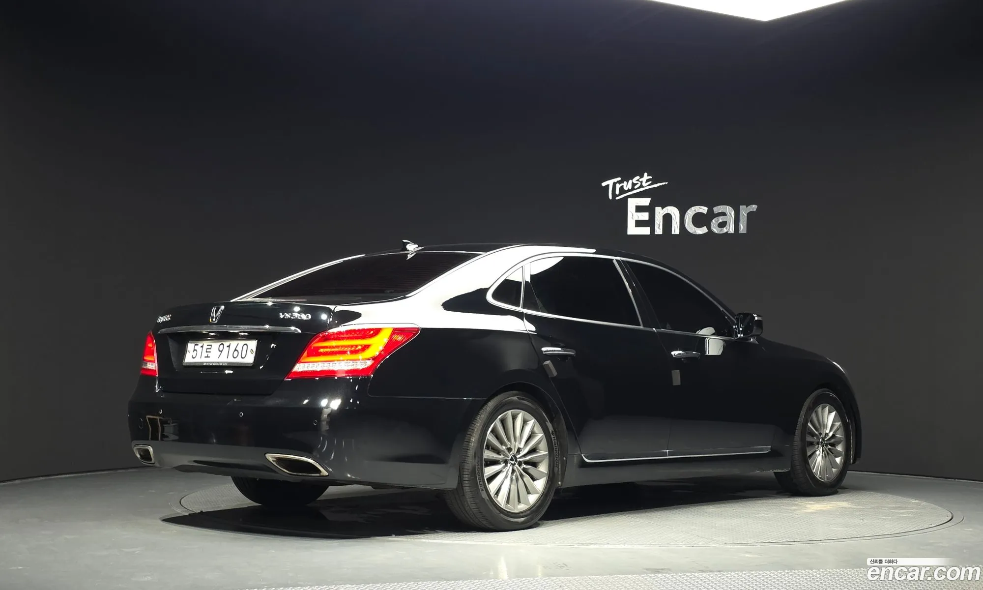 Hyundai Equus 2013 KMHGF41DBEU085164 — 2