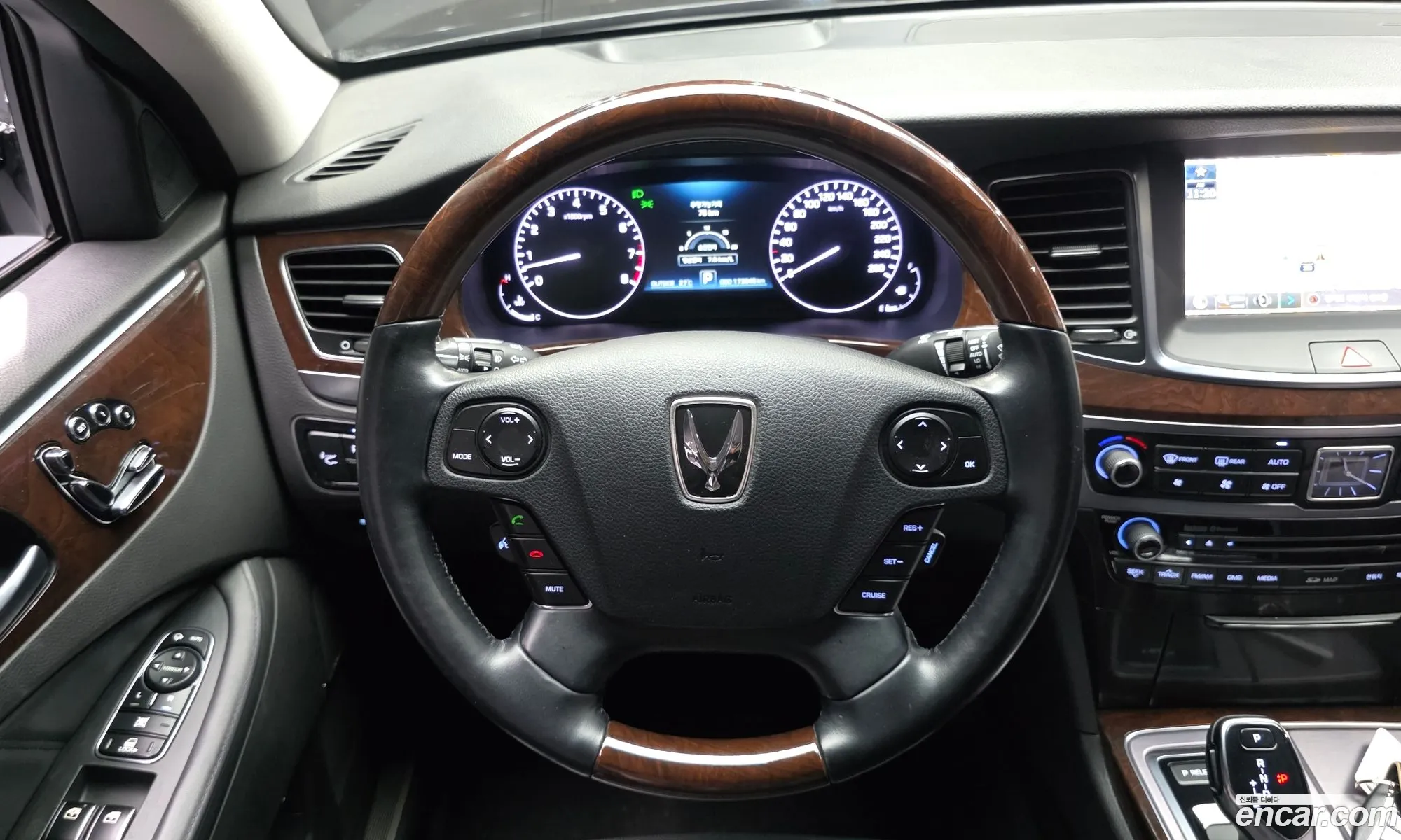 Hyundai Equus 2013 KMHGF41DBEU085164 — 12