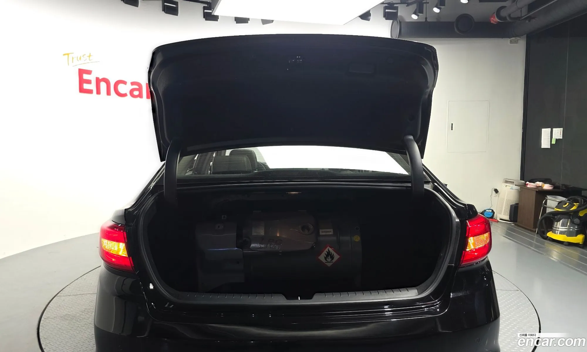 Hyundai LF Sonata 2015 KMHE341DBFA109915 — 26