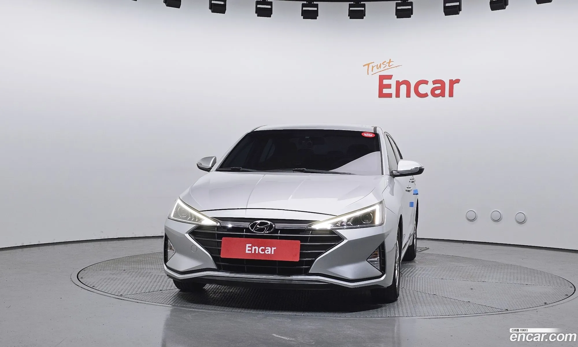 Hyundai Elantra AD 2019 — 3