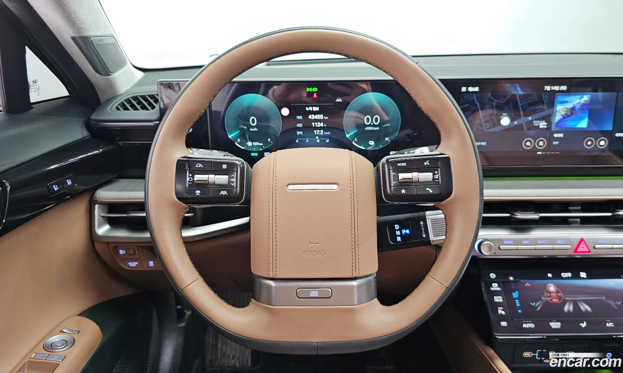 Hyundai Grandeur Hybrid 2023 — 19