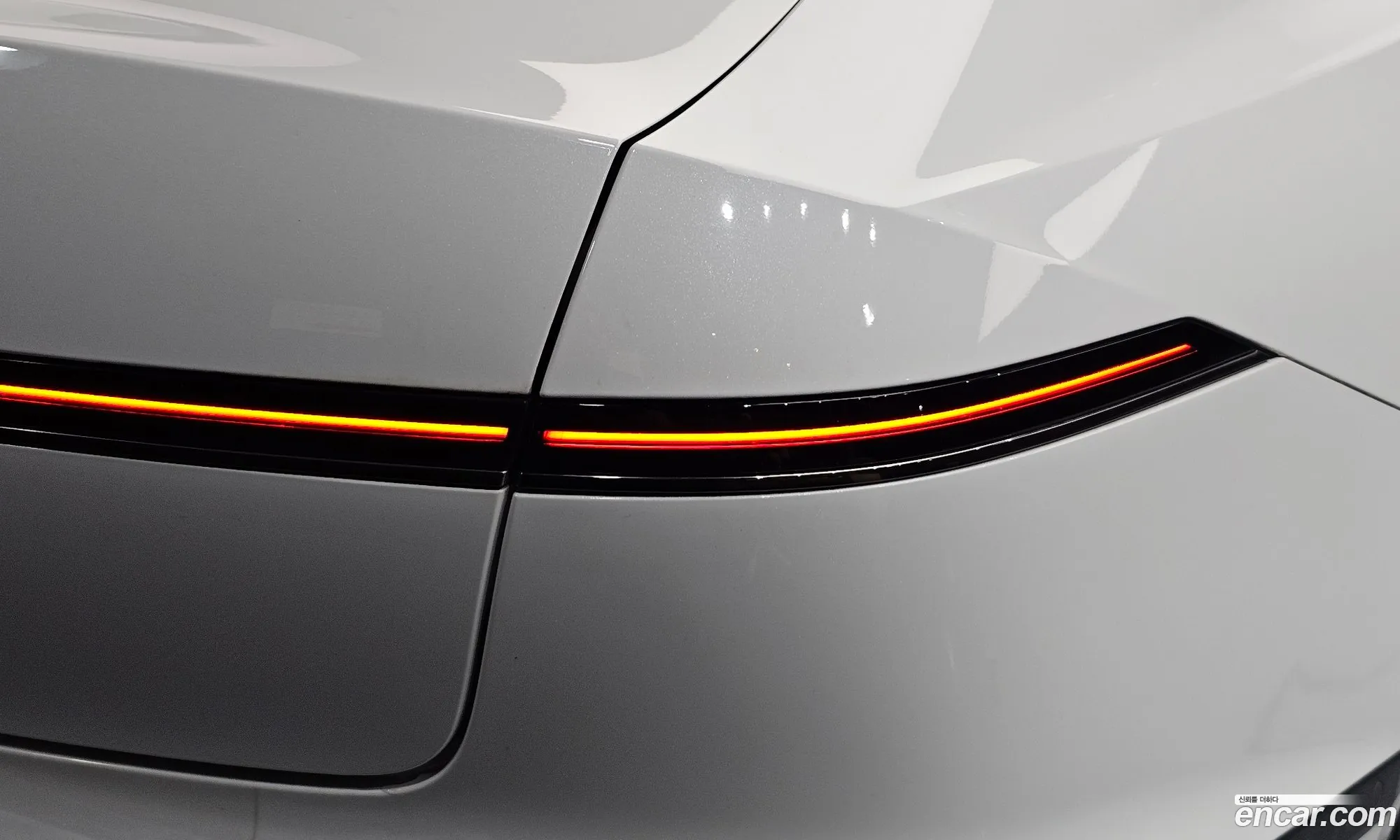 Hyundai Grandeur Hybrid 2023 — 20
