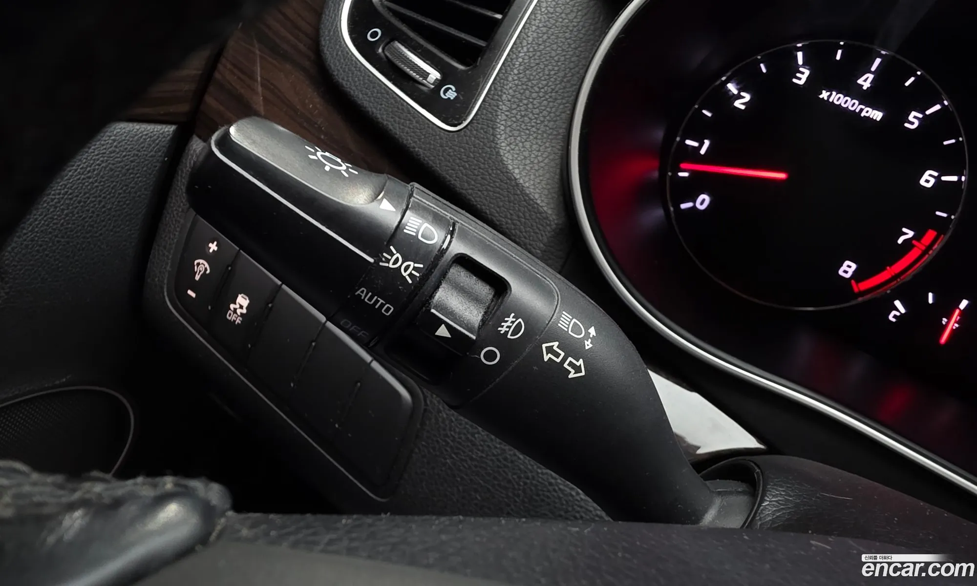 Kia K7 2014 KNALM416BFA181591 — 10