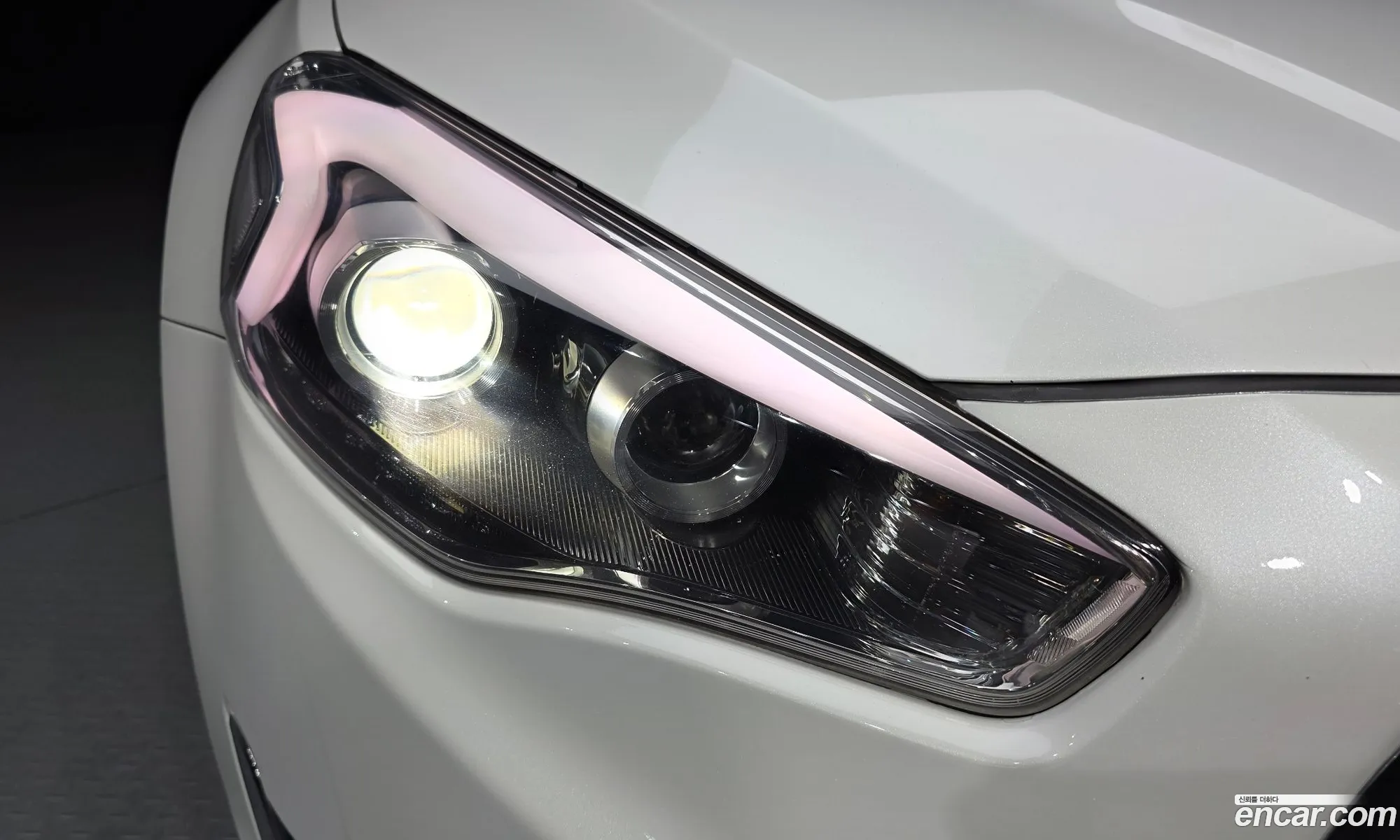 Kia K7 2014 KNALM416BFA181591 — 20