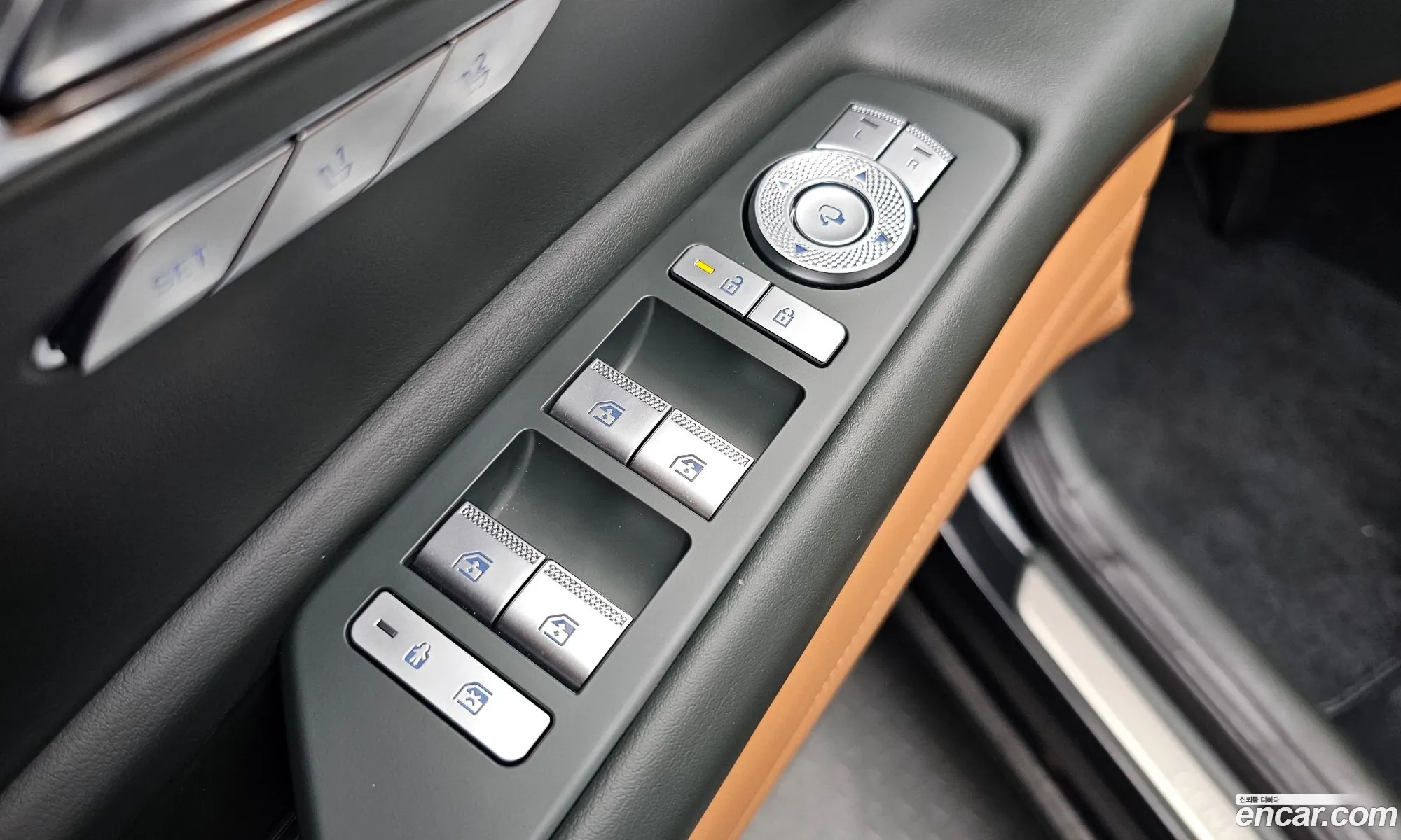 Genesis GV80 2025 KMTHA81BDTU317941 — 4