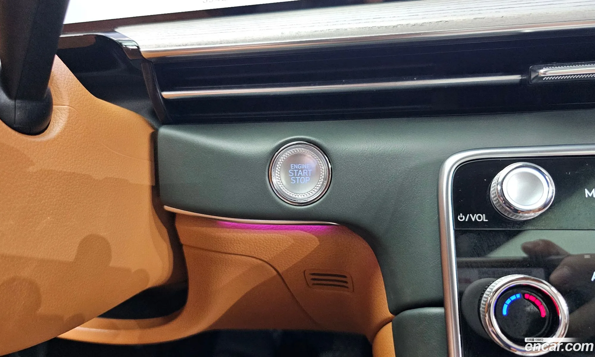 Genesis GV80 2025 KMTHA81BDTU317941 — 39