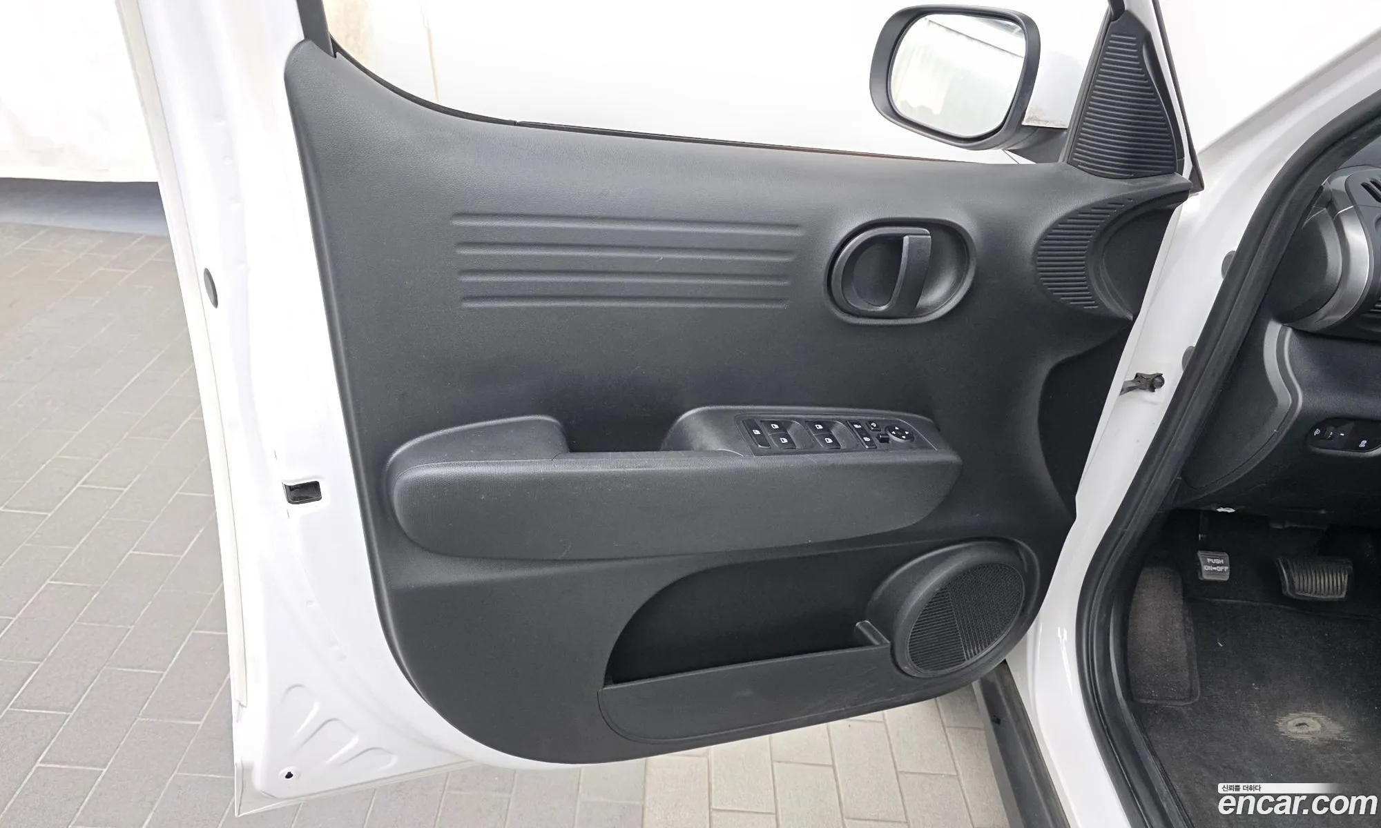 Hyundai Casper 2022 KMHB1518BPW054024 — 11