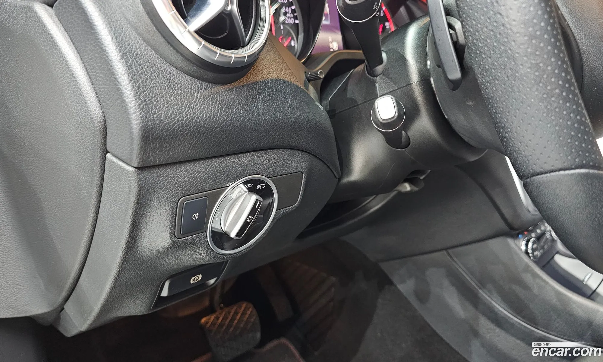 Mercedes-Benz CLA-Class C117 2016 — 3