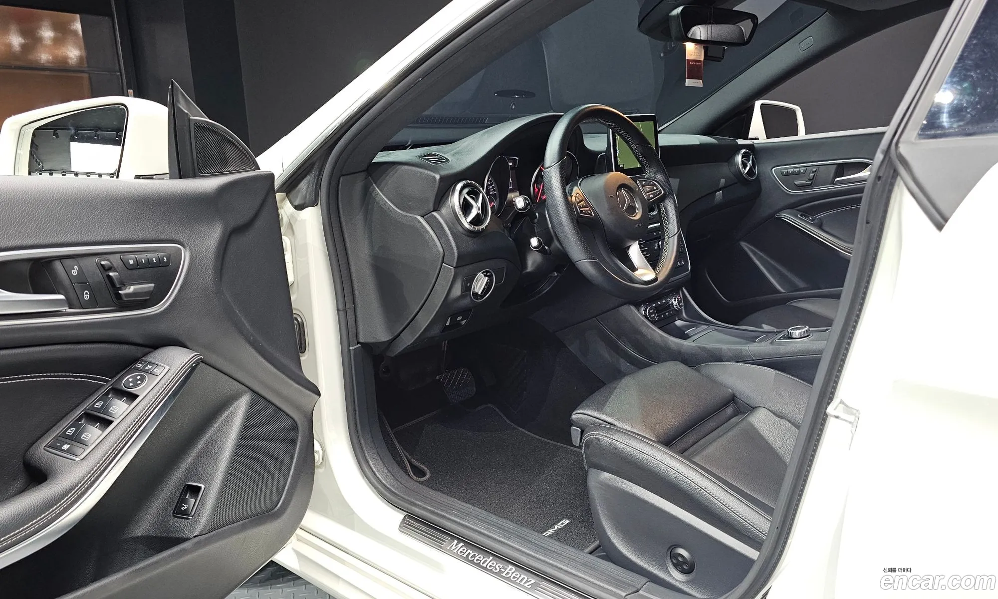 Mercedes-Benz CLA-Class C117 2016 — 20