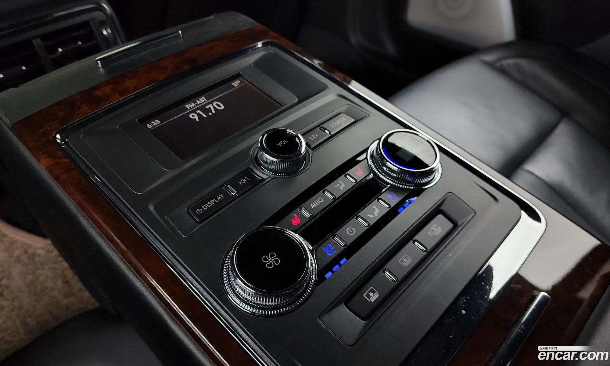 Lincoln Continental 10th Gen