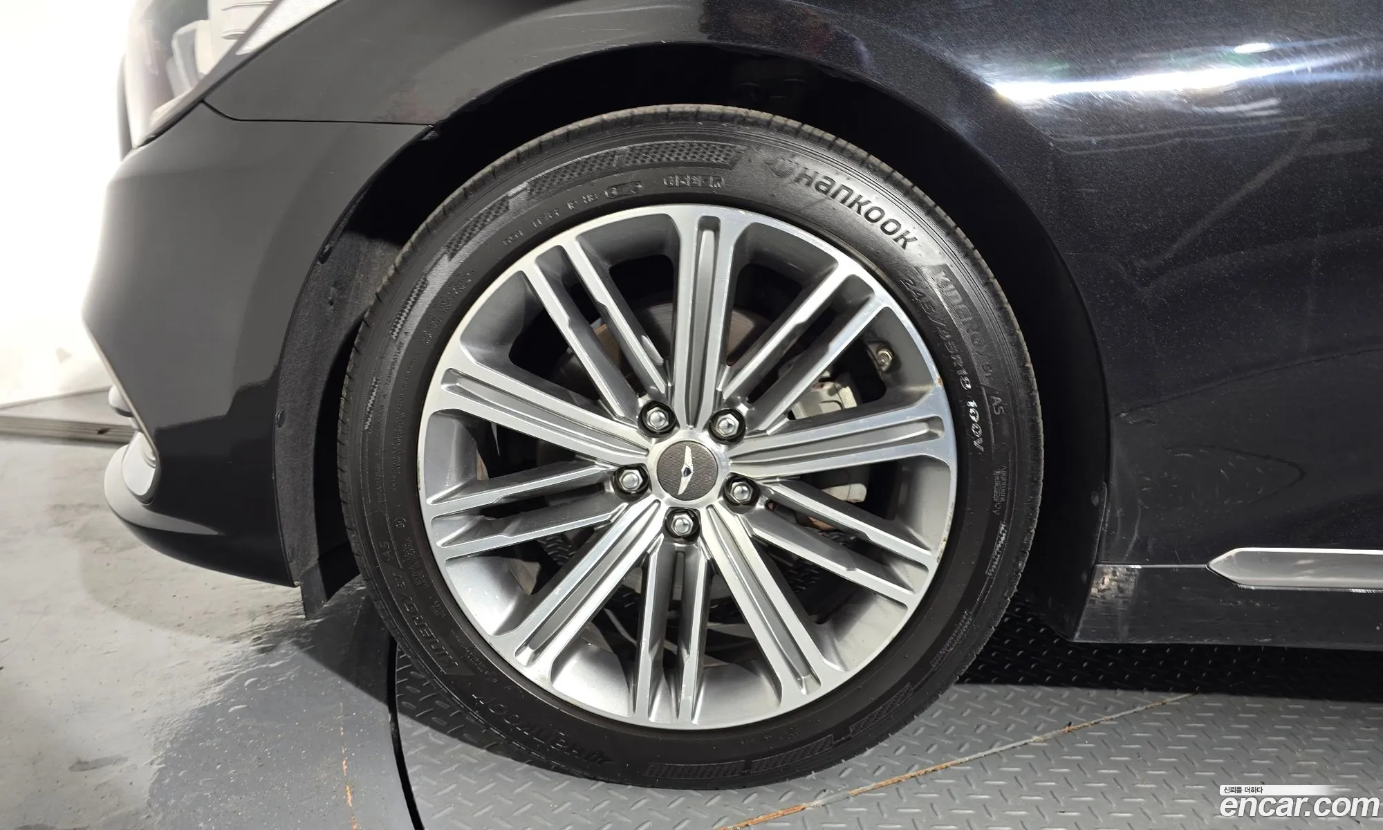 Genesis G80 2019 KMHGL41DBKU319639 — 8
