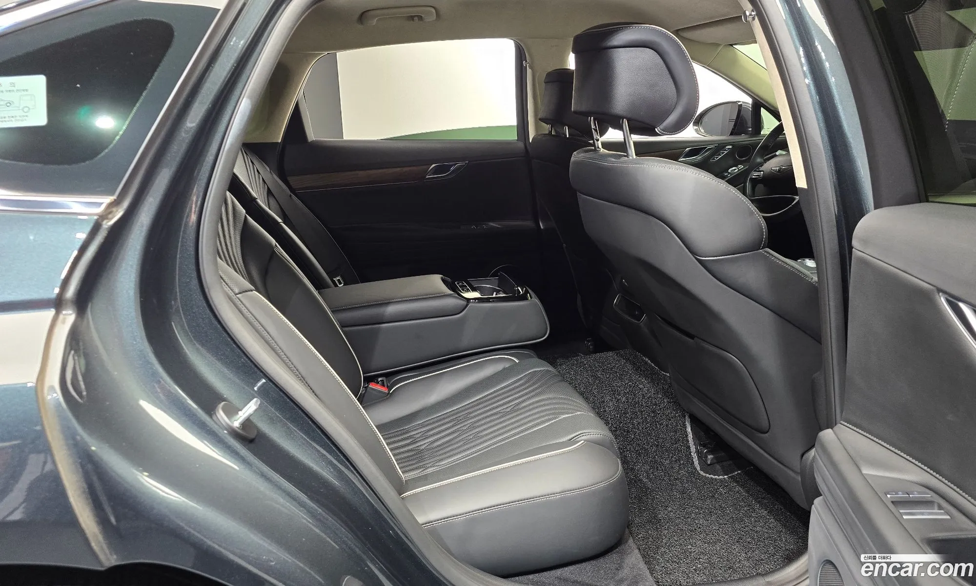 Genesis G80 2023 — 12