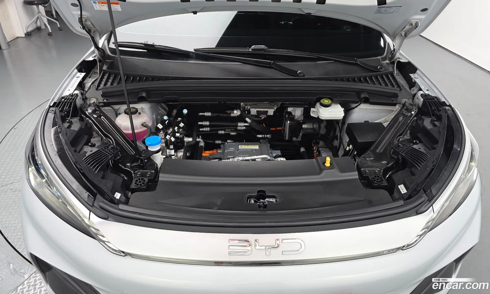 BYD Atto 3 2025 LGXCE4CB6S2037387 — 13