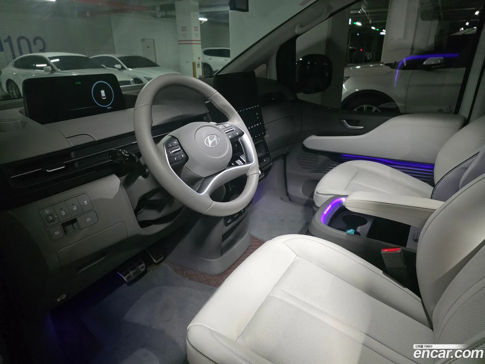 Hyundai Staria 2025 — 3