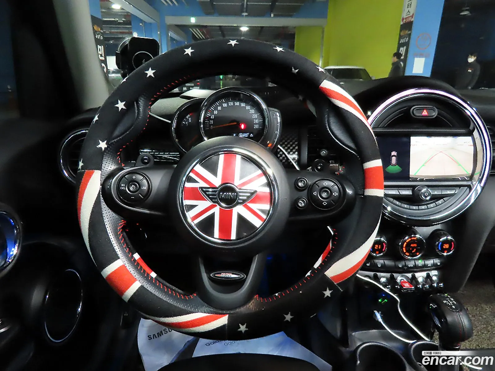 Mini Cooper S 2019 — 16