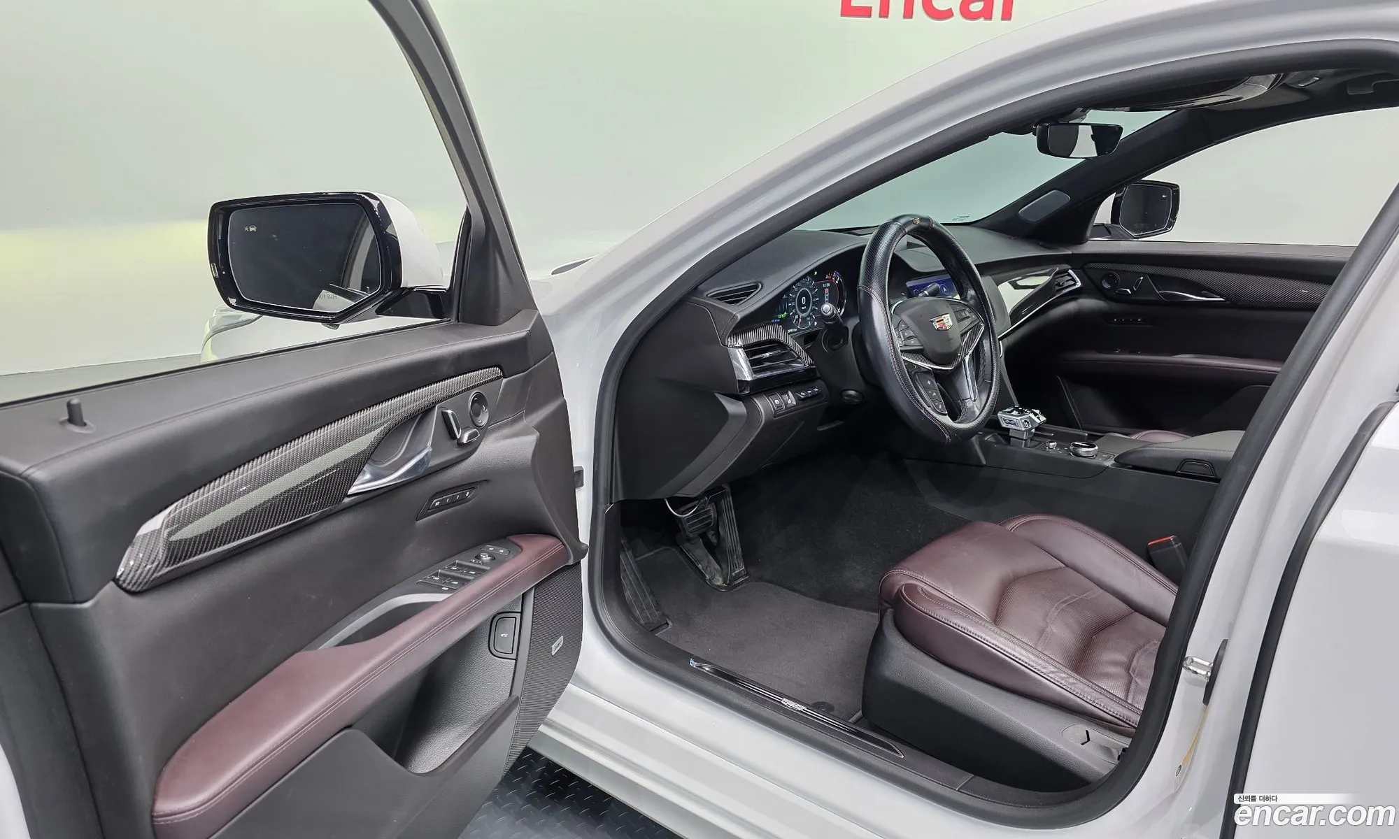 Cadillac CT6 2019 1G6K95RS3KU137304 — 18